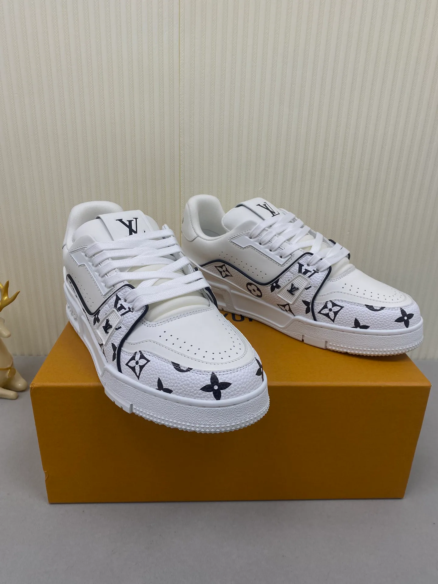 Кеды Женские Louis Vuitton 11187160