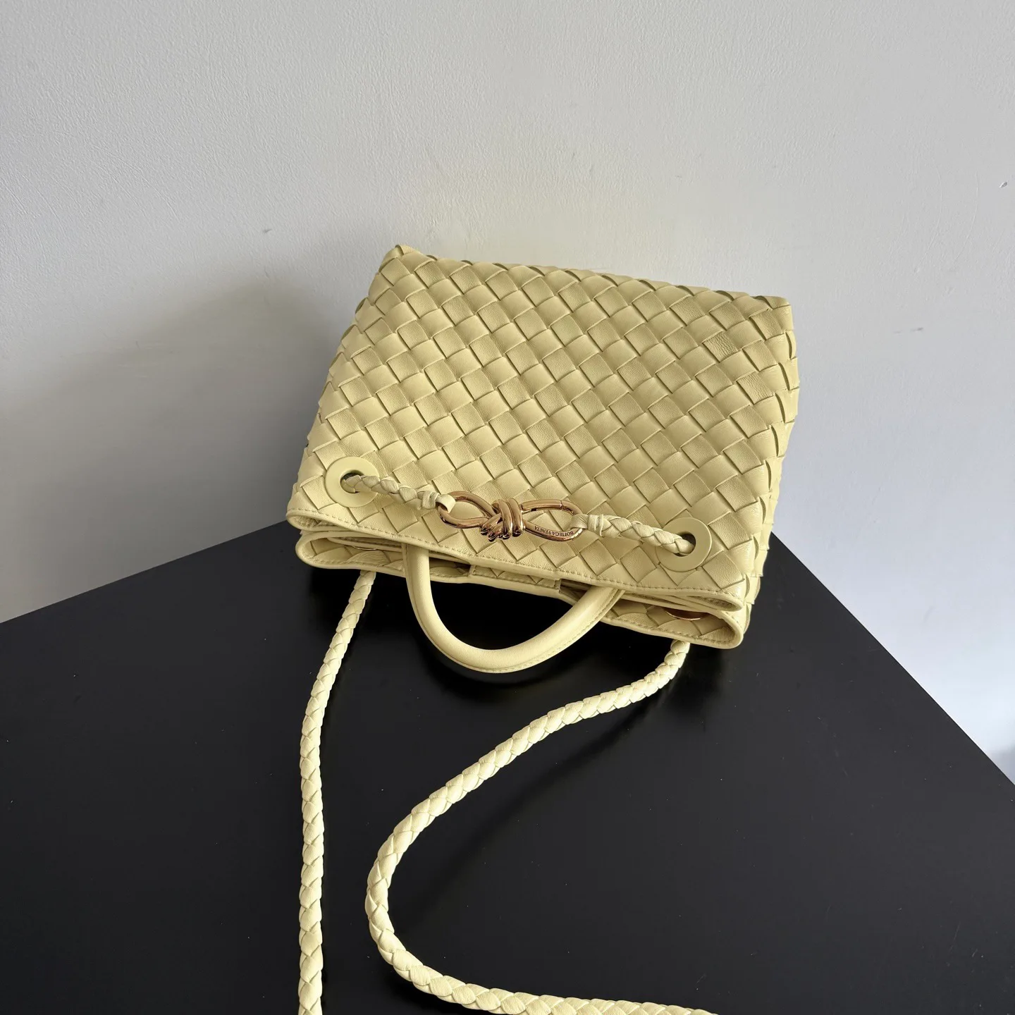 Классические Сумки Женские Bottega Veneta 17125494