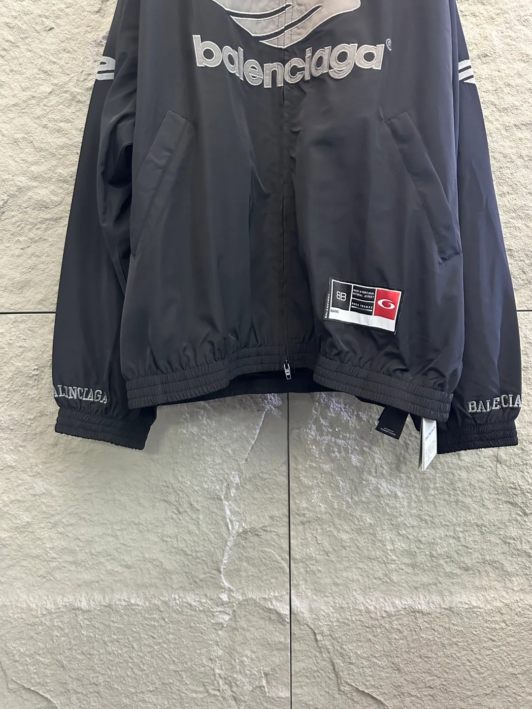 Куртки И Пуховики Женские Balenciaga 11538750