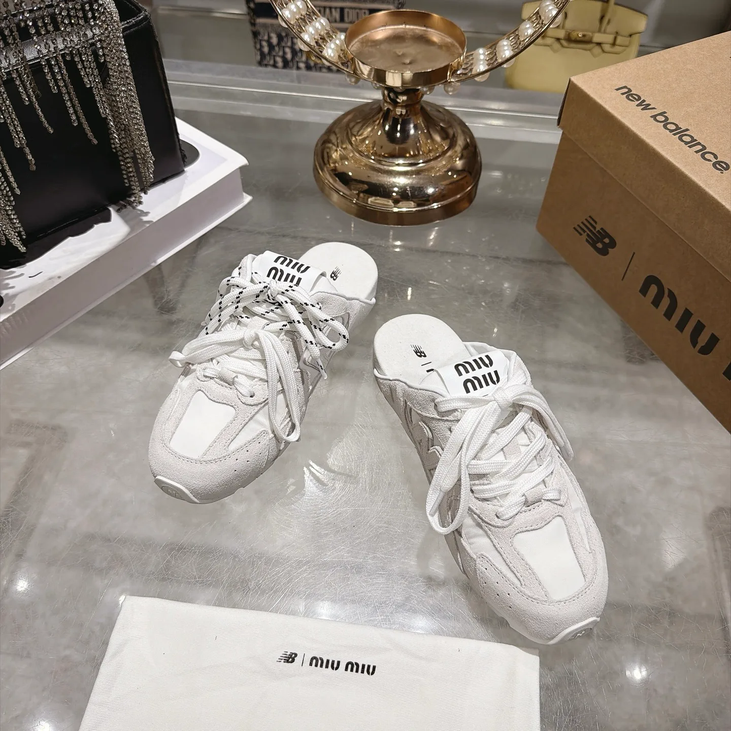 Кроссовки Женские Miu Miu 18034817