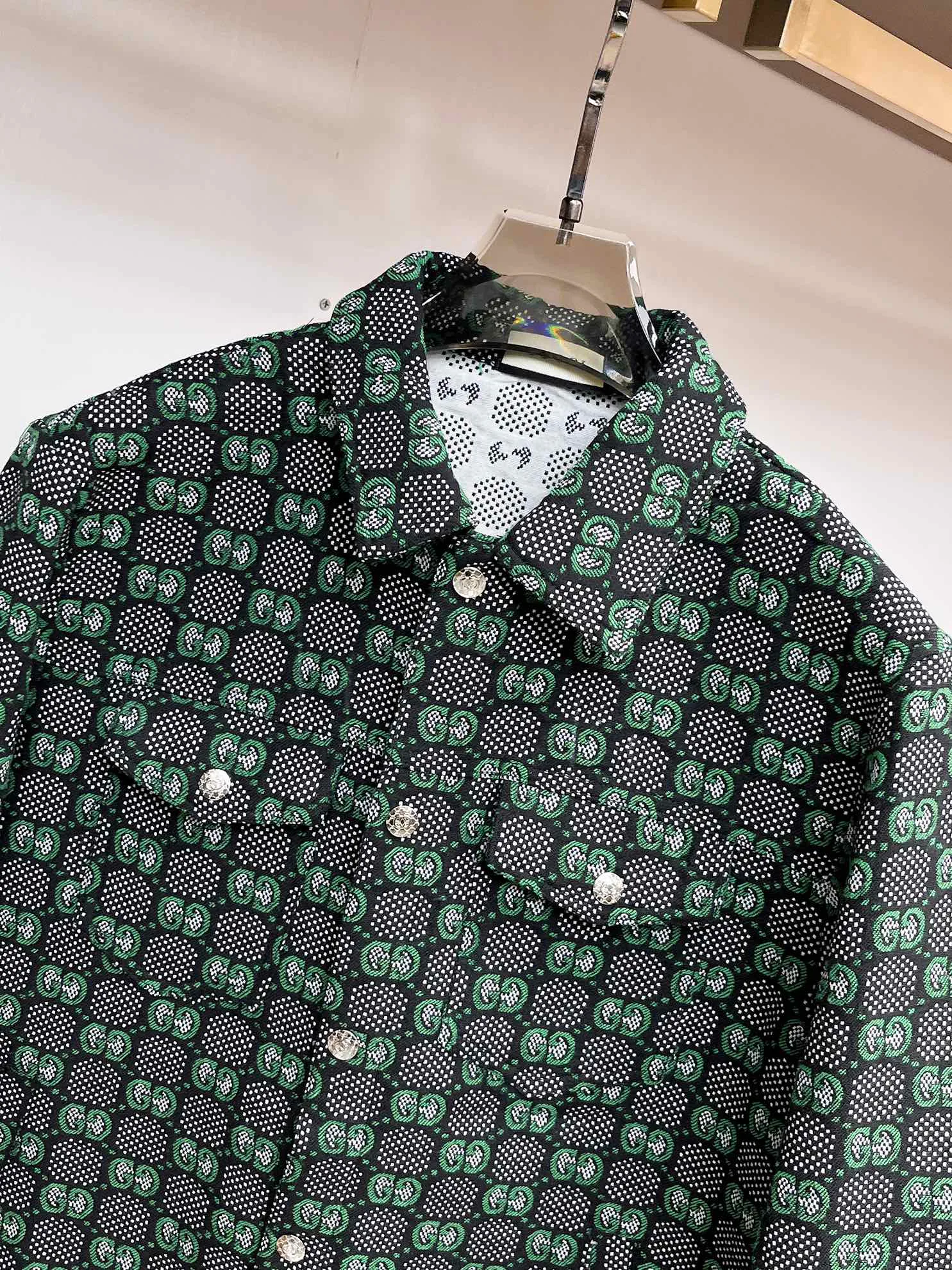 Куртки И Пуховики Мужские Gucci 18197240