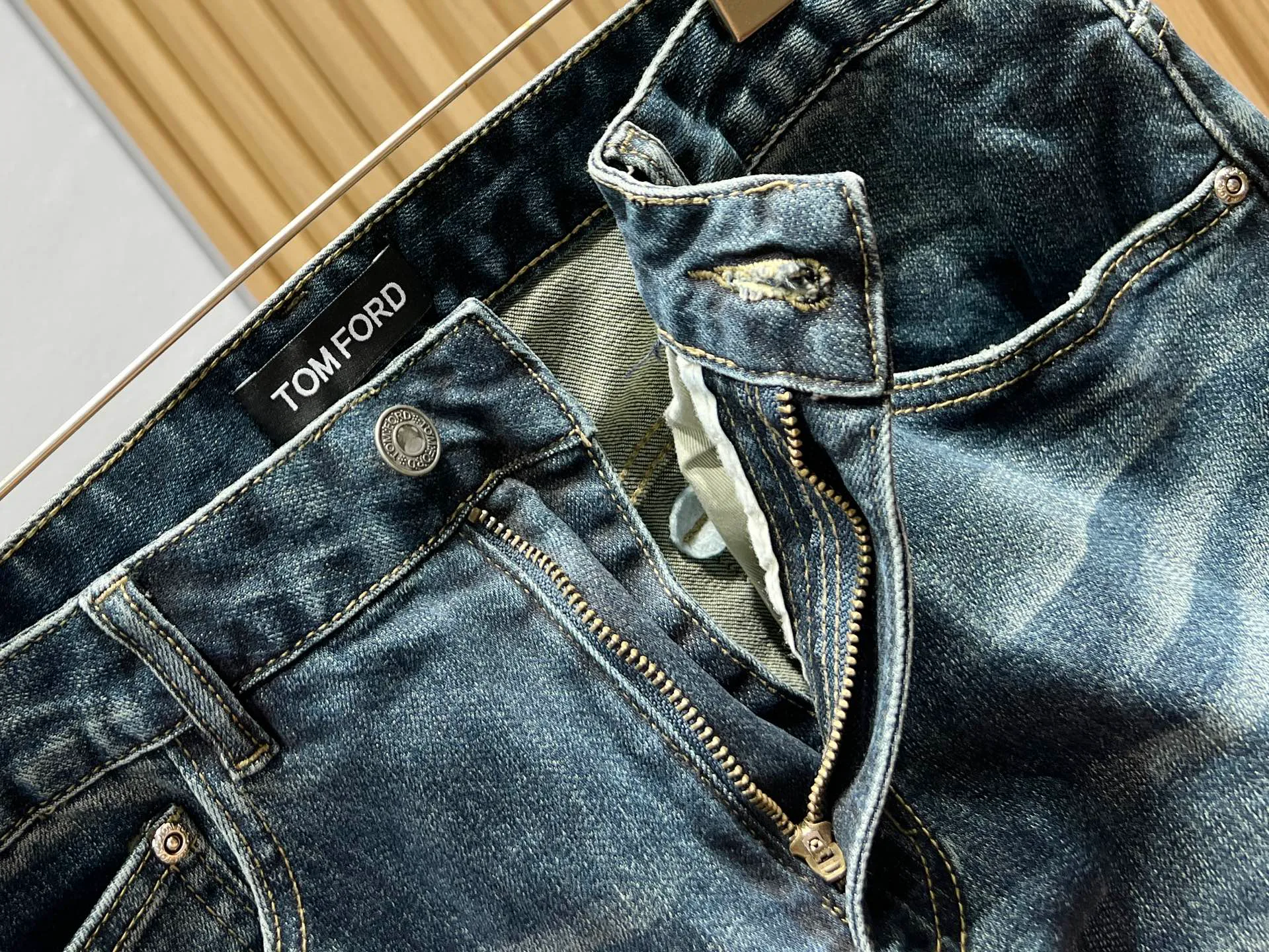 Джинсы Мужские Tom Ford 18084564