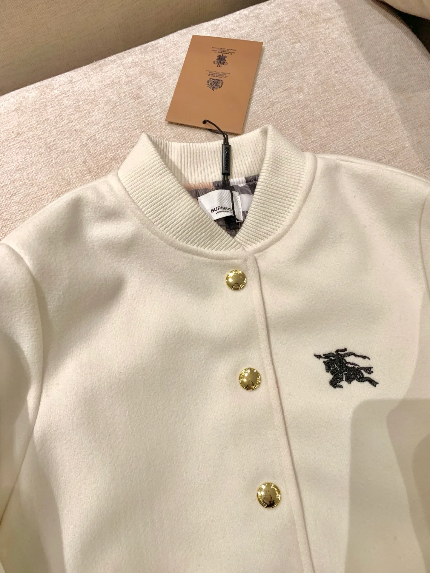 Куртки И Пуховики Женские Burberry 476426