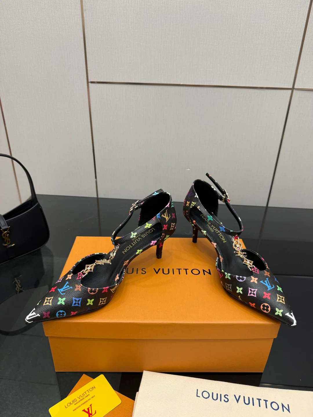 Туфли Женские Louis Vuitton 11755398