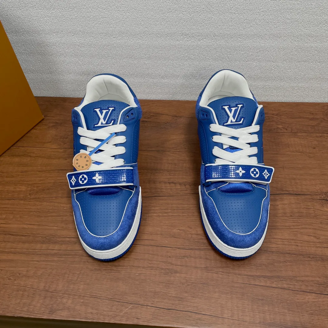 Кроссовки Женские Louis Vuitton 18580857