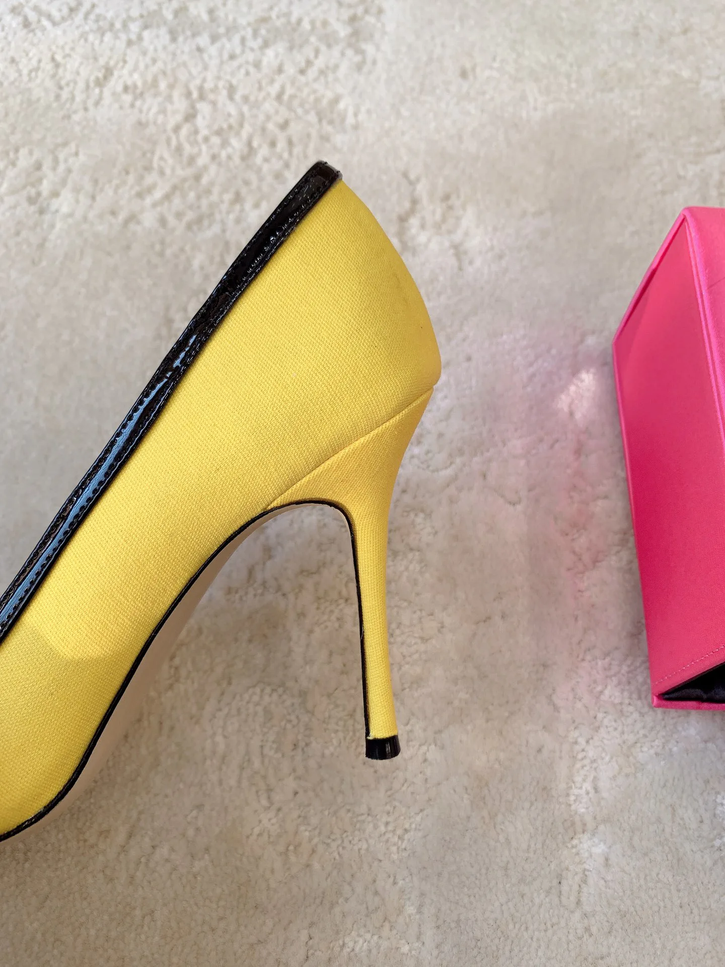 Туфли Женские Manolo Blahnik 18698271