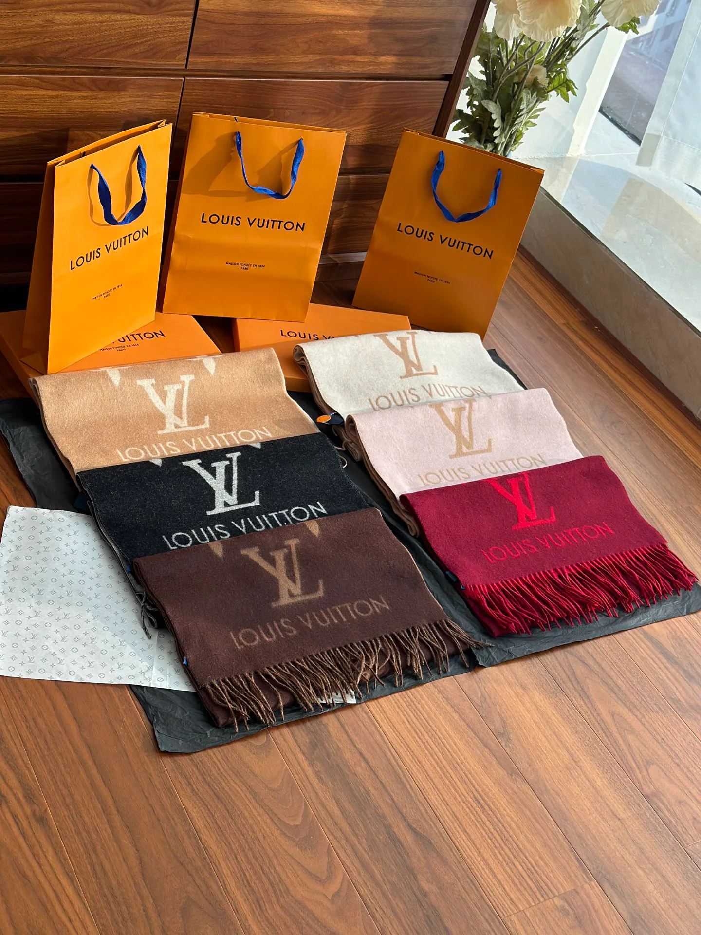 Шарфы Louis Vuitton 1855701