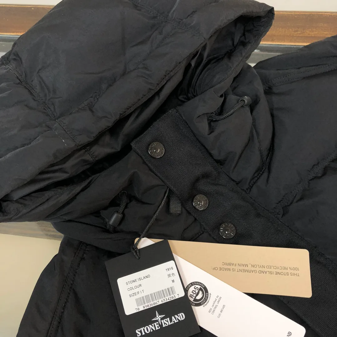 Куртки И Пуховики Женские Stone Island 18002084