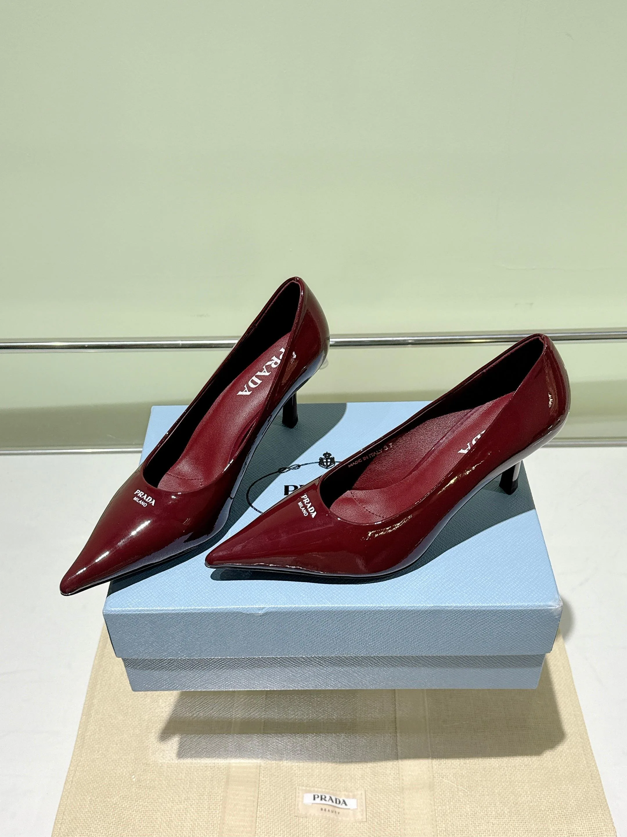 Туфли Женские Prada 18083944