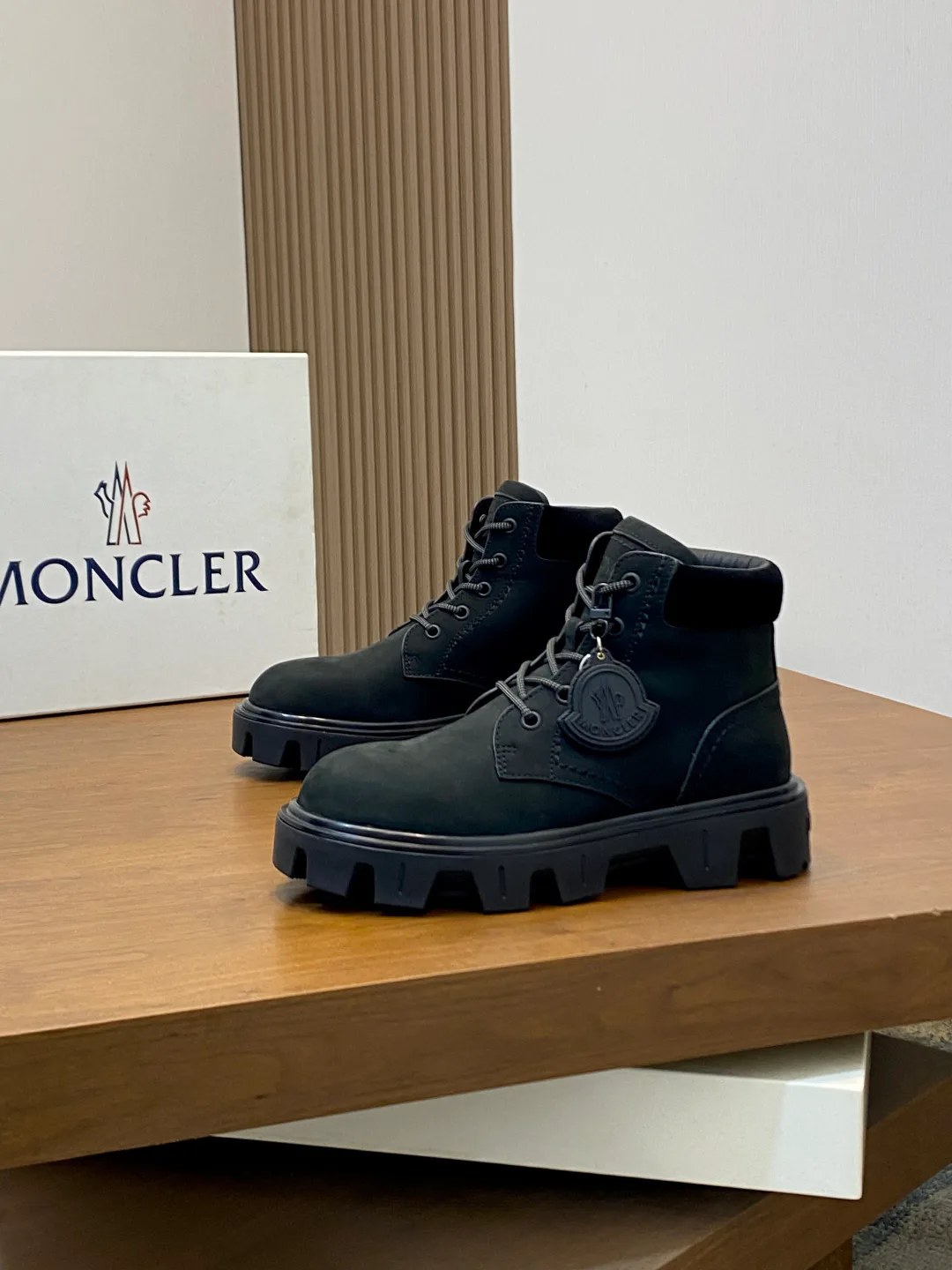 Ботинки Мужские Moncler 19710896