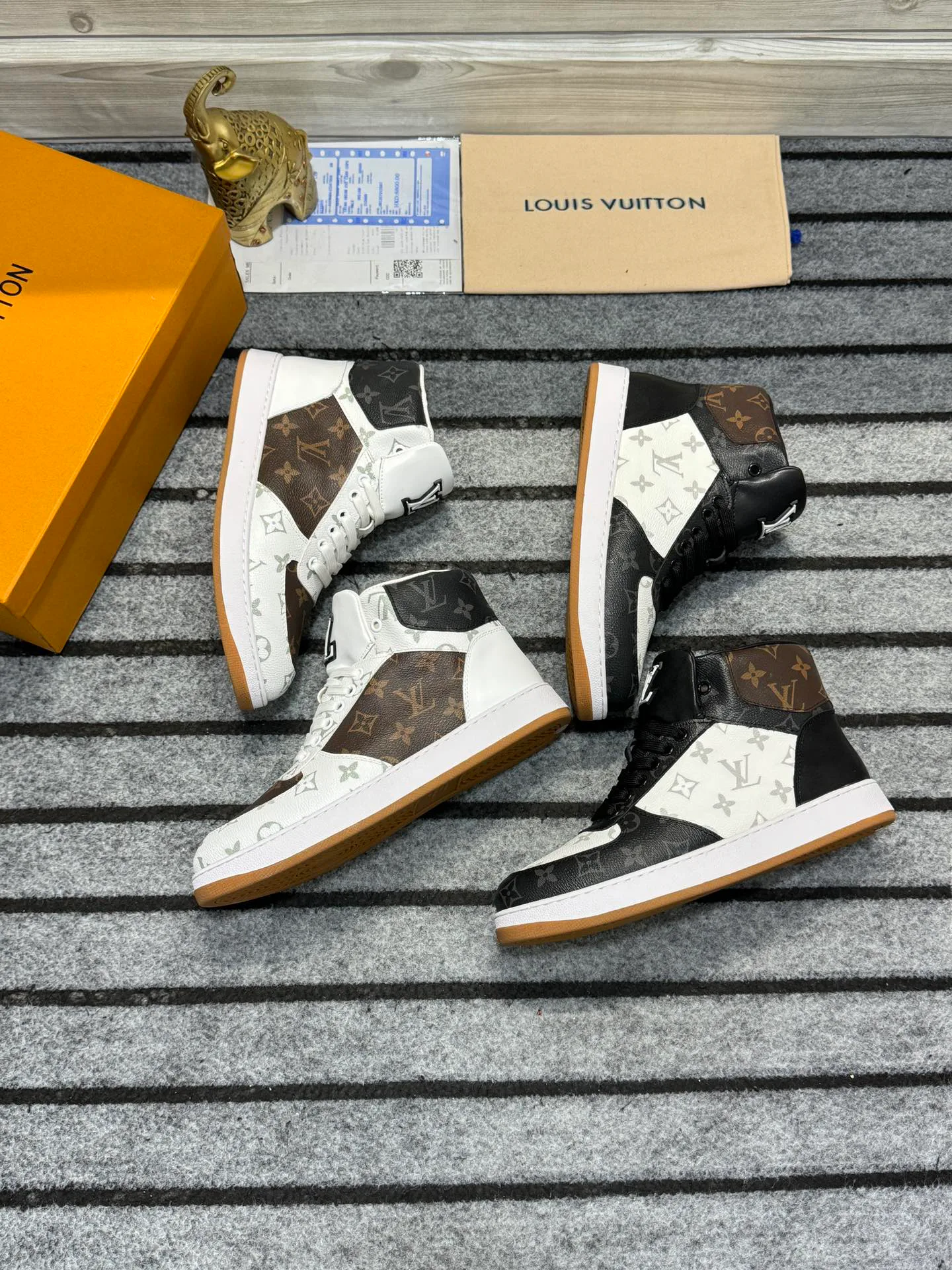 Кроссовки Мужские Louis Vuitton 261128