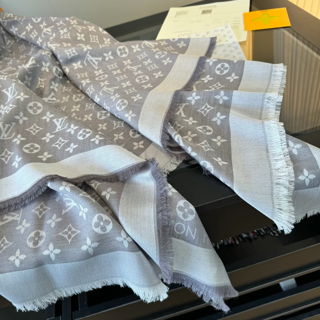 Шарфы Louis Vuitton 1303430