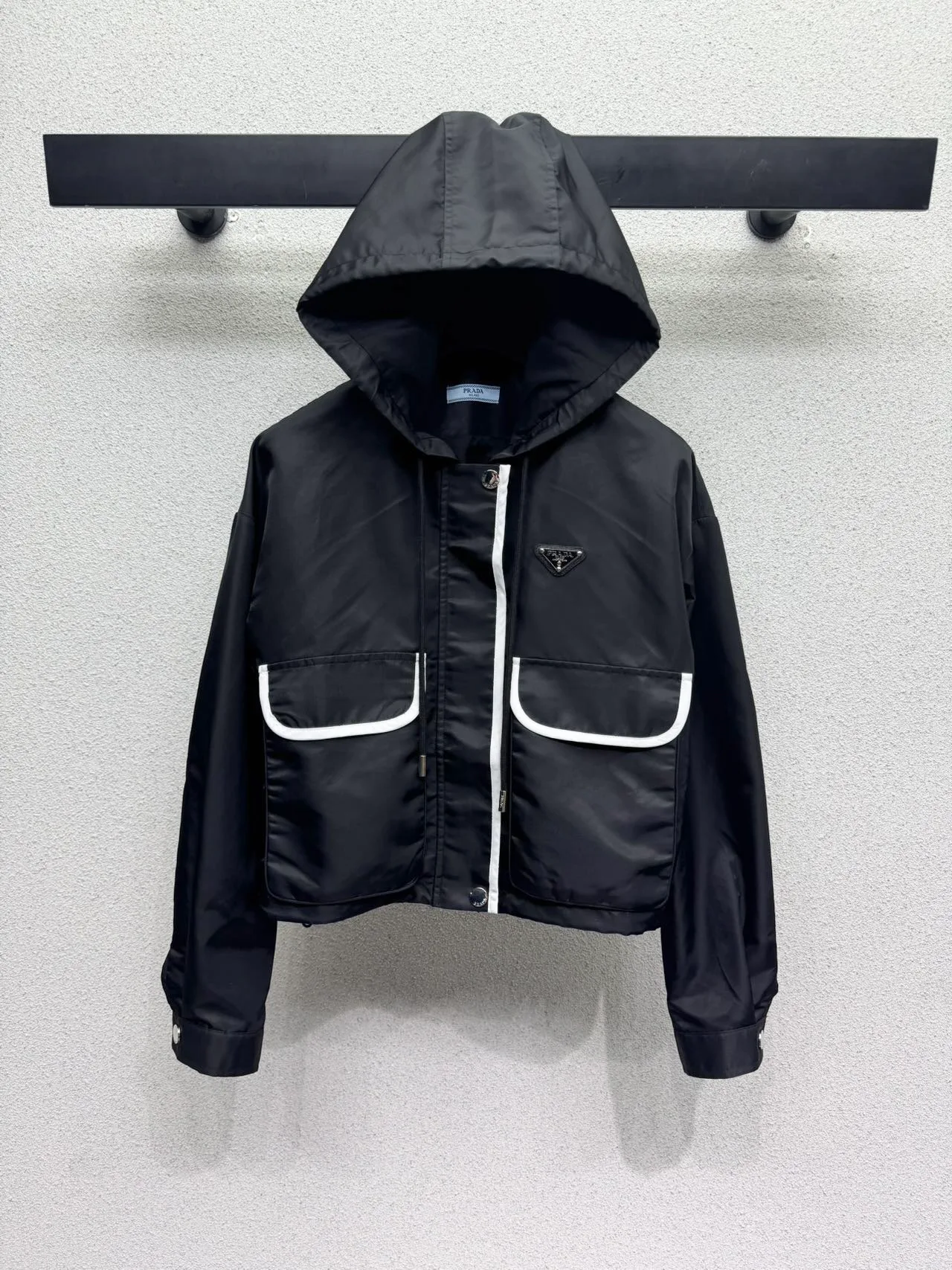Куртки И Пуховики Женские Prada 18023593