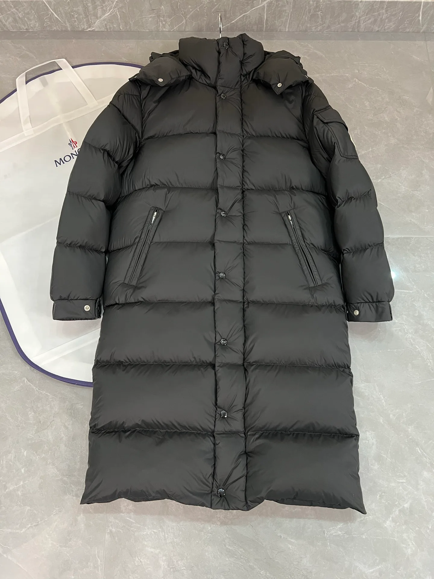 Куртки И Пуховики Женские Moncler 18599881