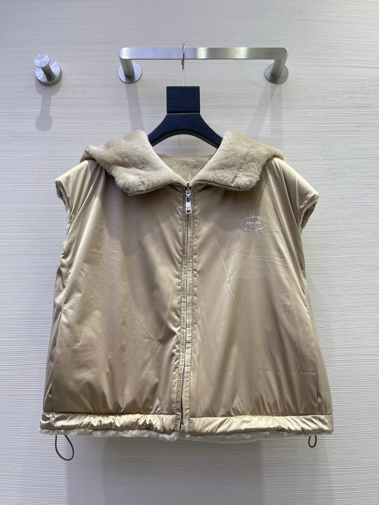 Жилеты Женские Prada 120366