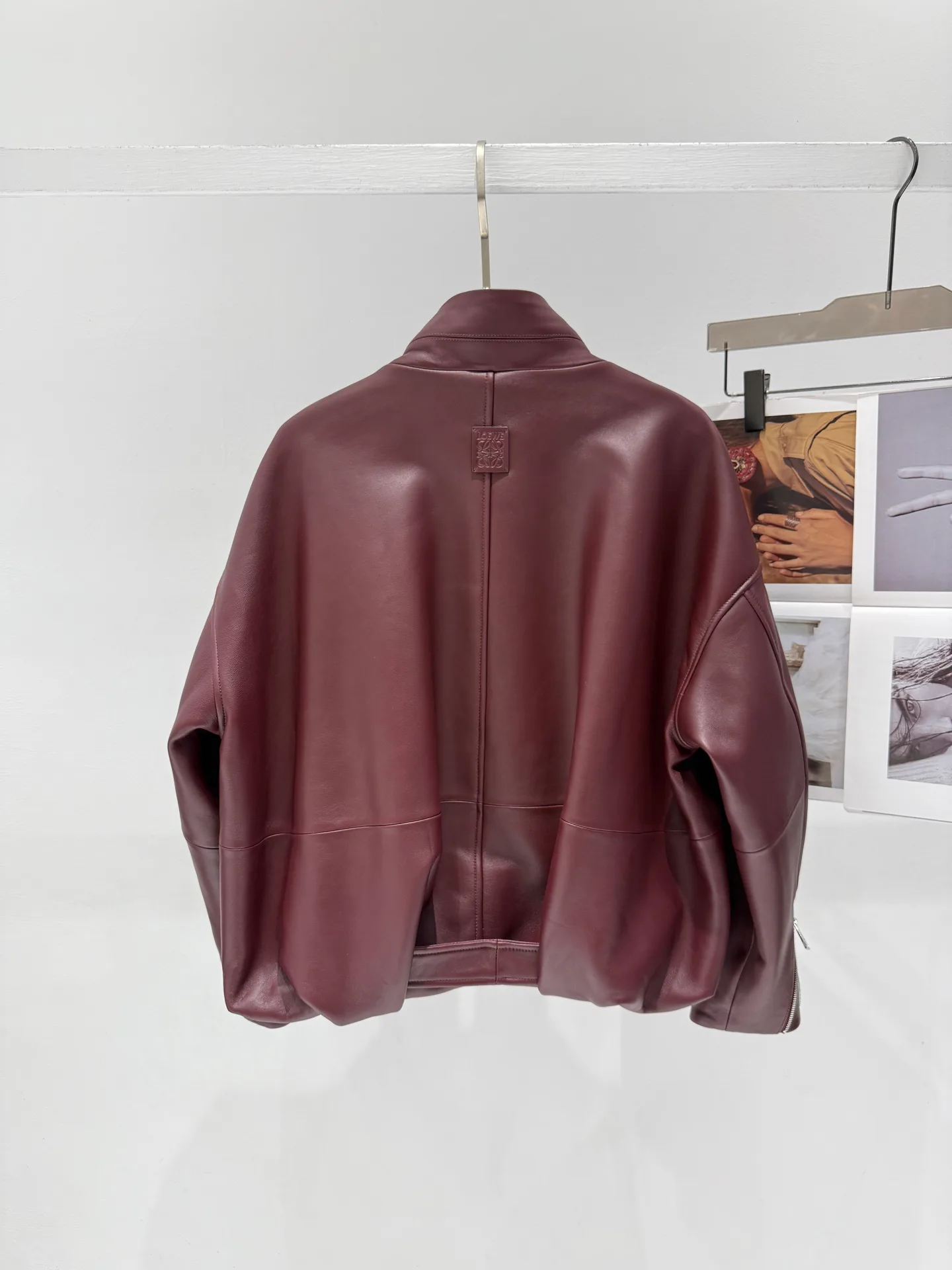 Кожаные Куртки И Дублёнки Женские Loewe 11868479