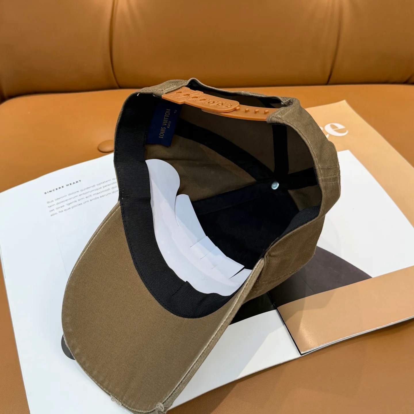 Головные Уборы Louis Vuitton 3049423