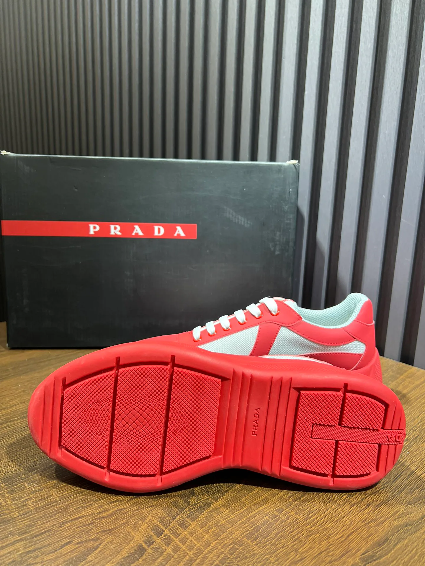 Кроссовки Мужские Prada 11010548