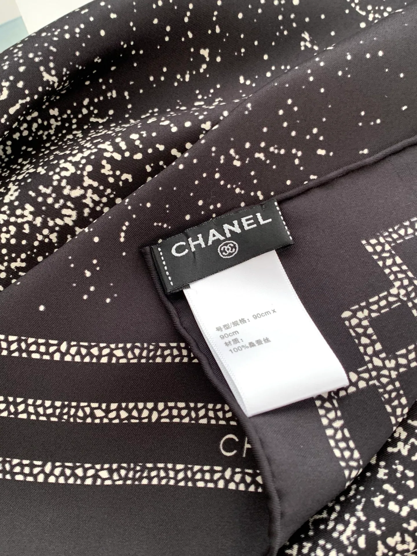 Платки Chanel 18476602