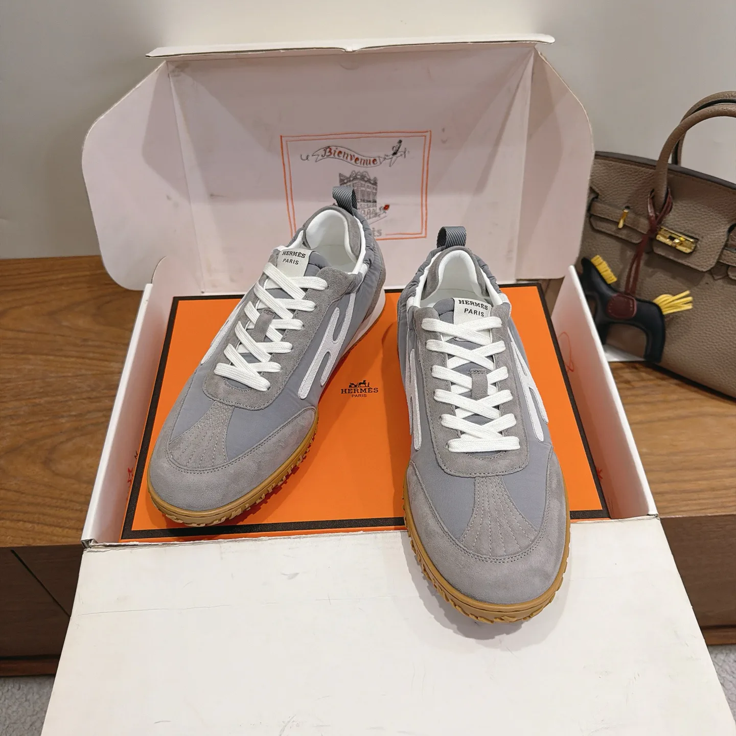 Кроссовки Женские Hermes 18729601