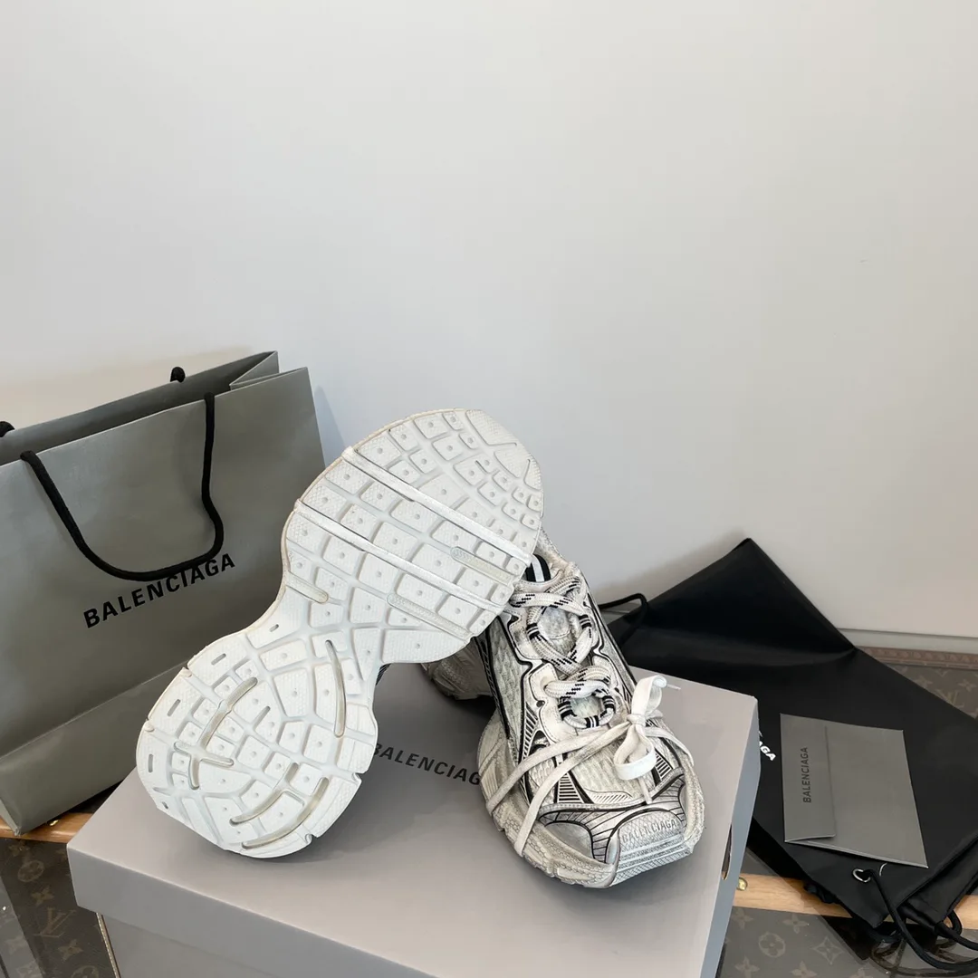 Кроссовки Женские Balenciaga 12656298