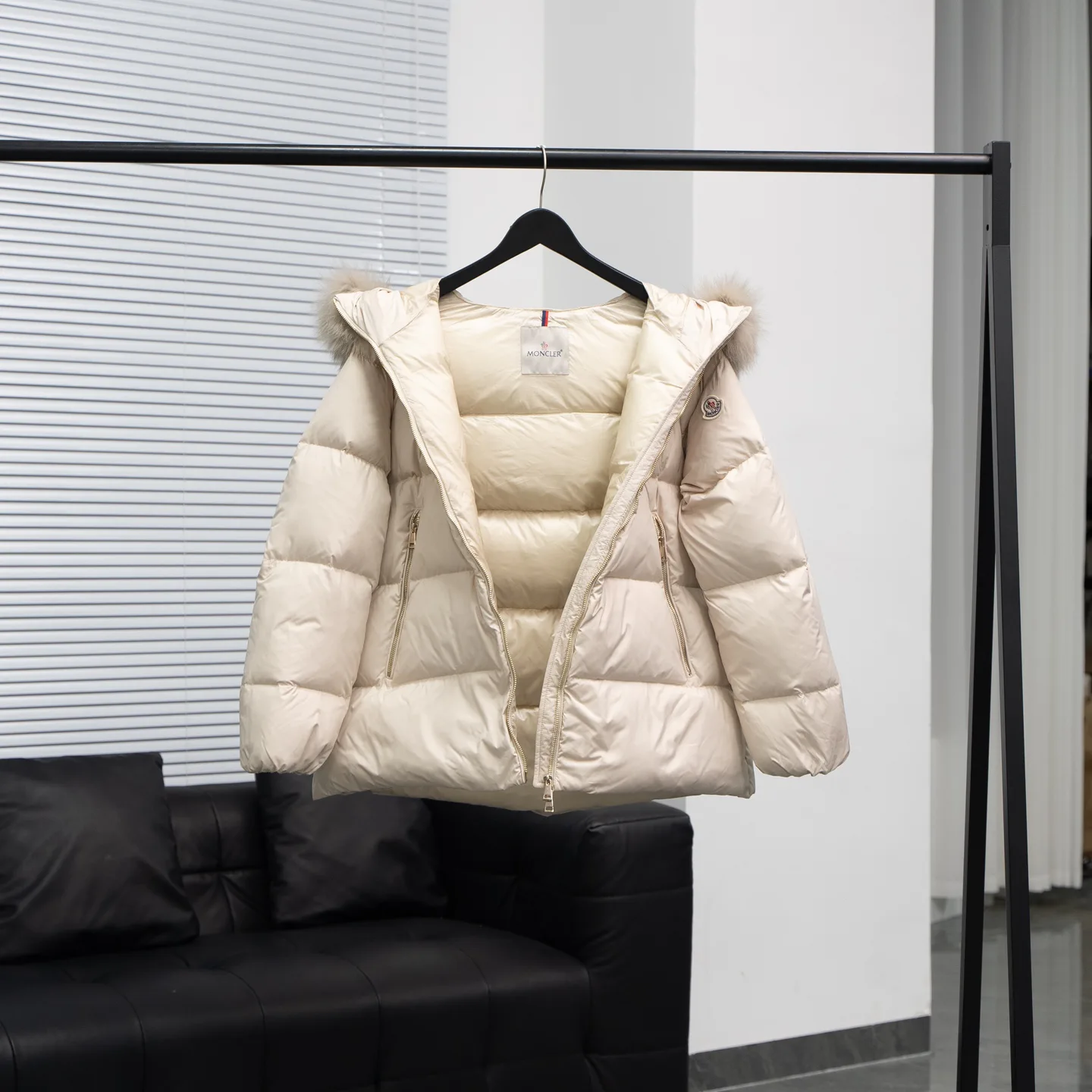 Куртки И Пуховики Женские Moncler 18615207