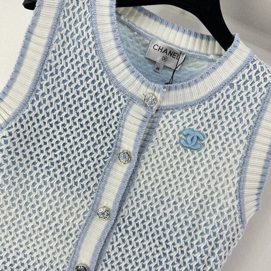 Жилеты Женские Chanel 11342852