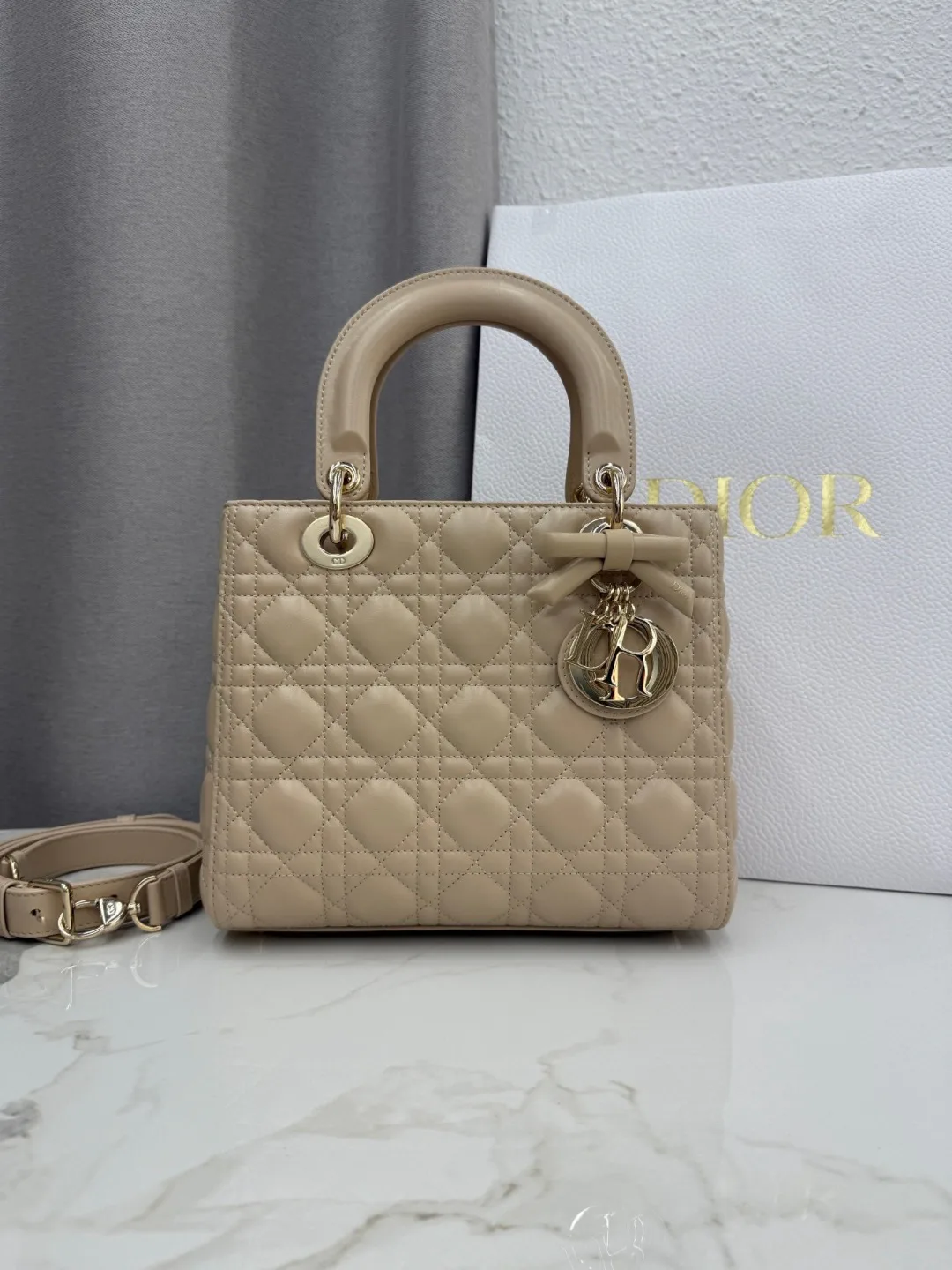 Классические Сумки Женские Christian Dior 18116349