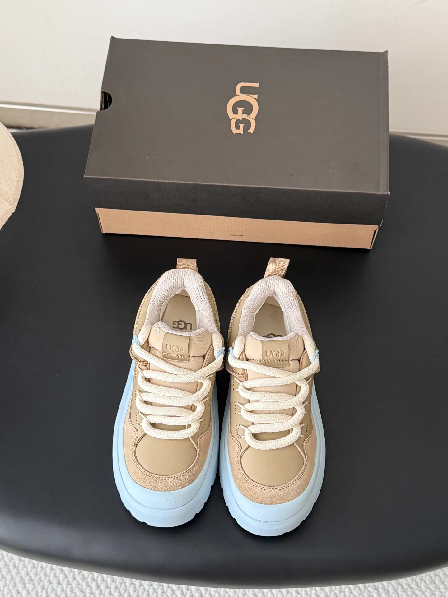 Кроссовки Женские Ugg 19687630