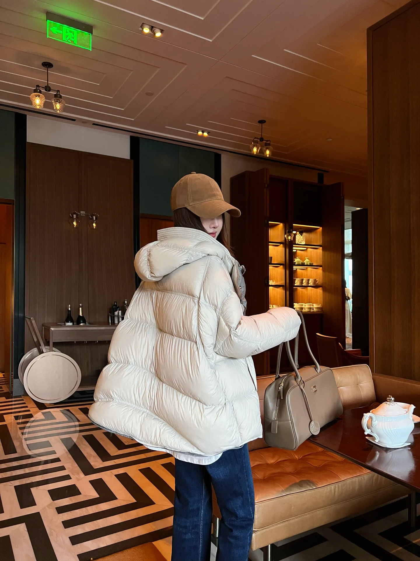 Куртки И Пуховики Женские Miu Miu 18710738