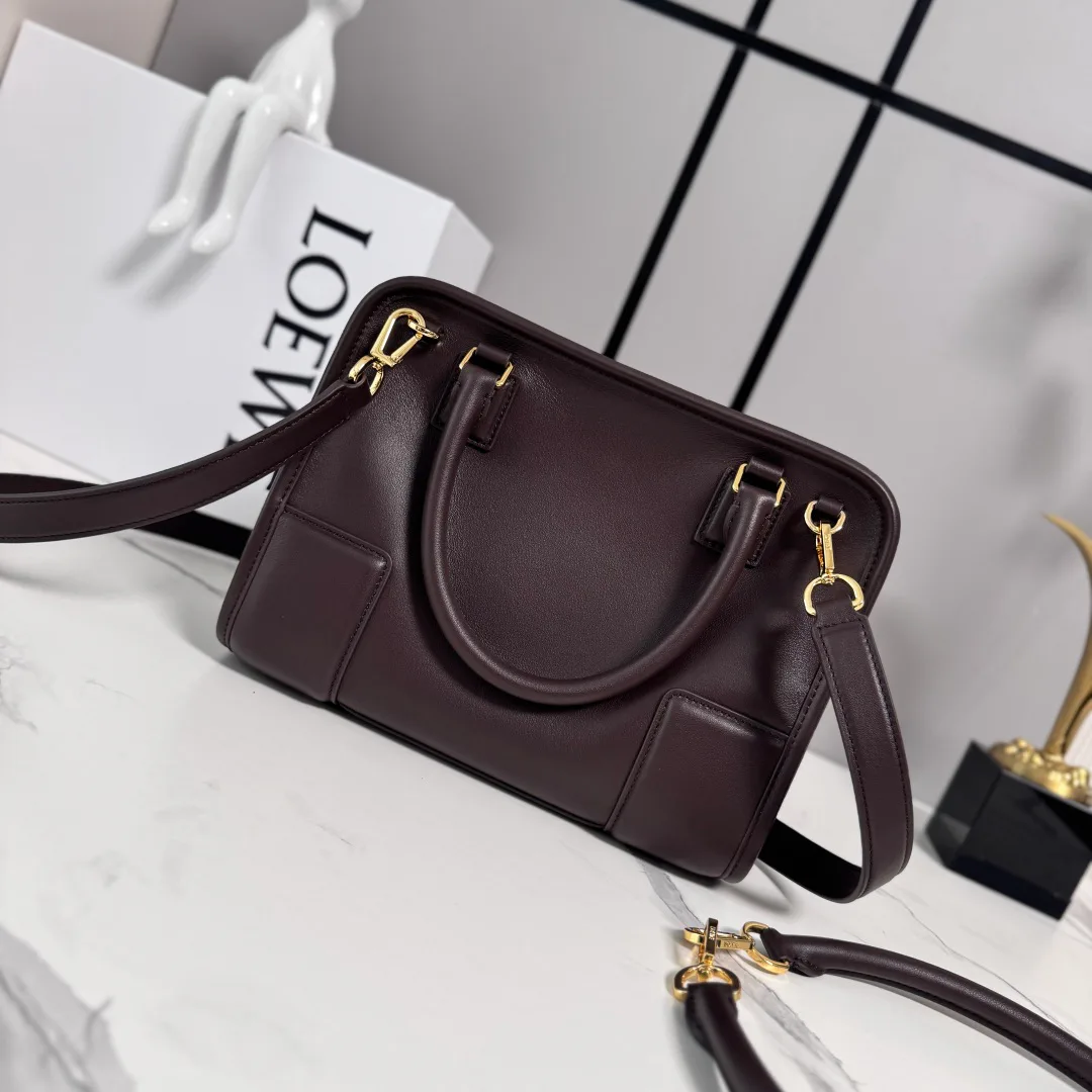 Классические Сумки Женские Loewe 13401755