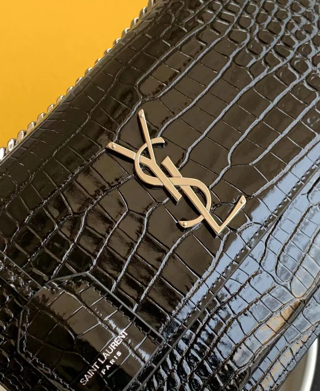 Классические Сумки Женские Saint Laurent 17385928