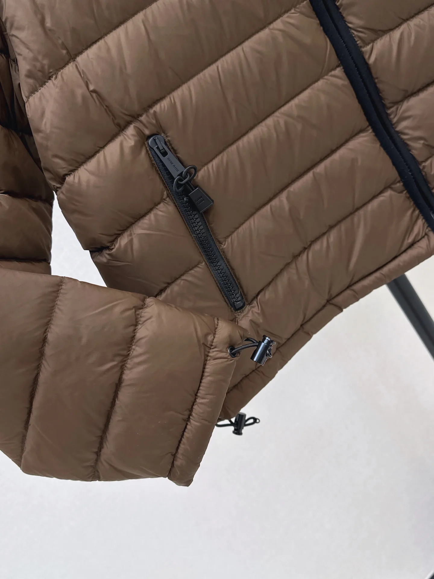 Куртки И Пуховики Женские Miu Miu 18537721