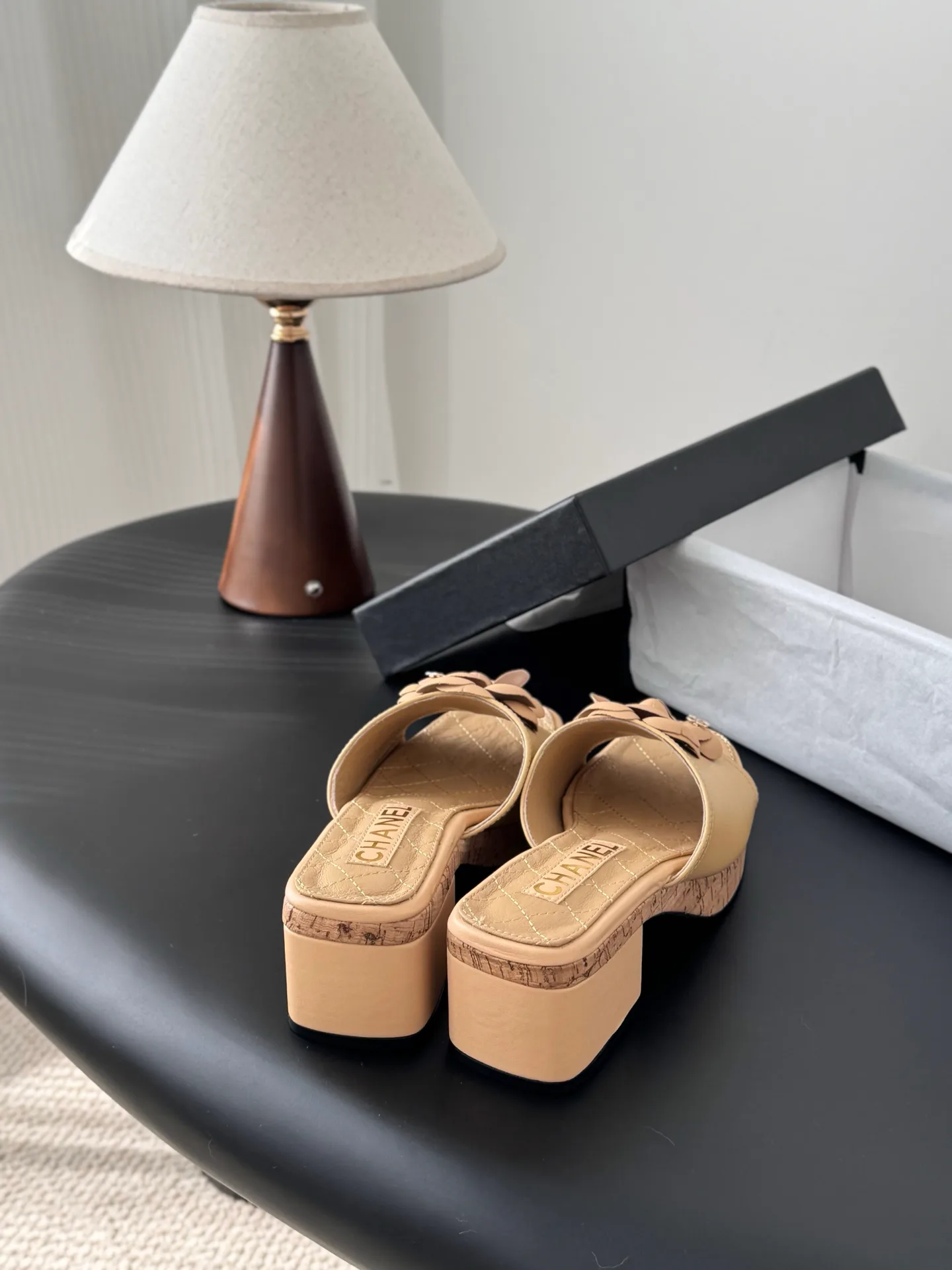 Босоножки Женские Chanel 10939140