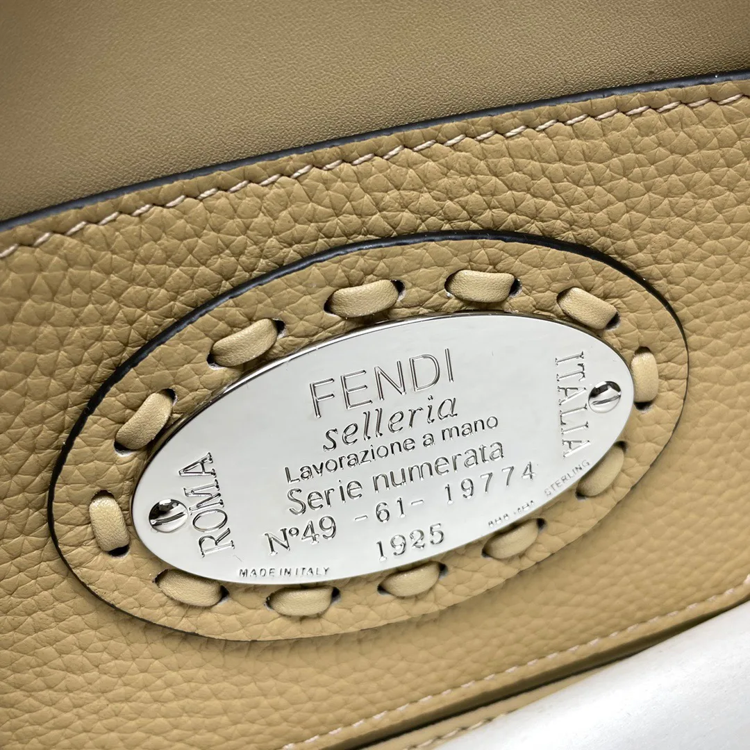 Классические Сумки Женские Fendi 12718230