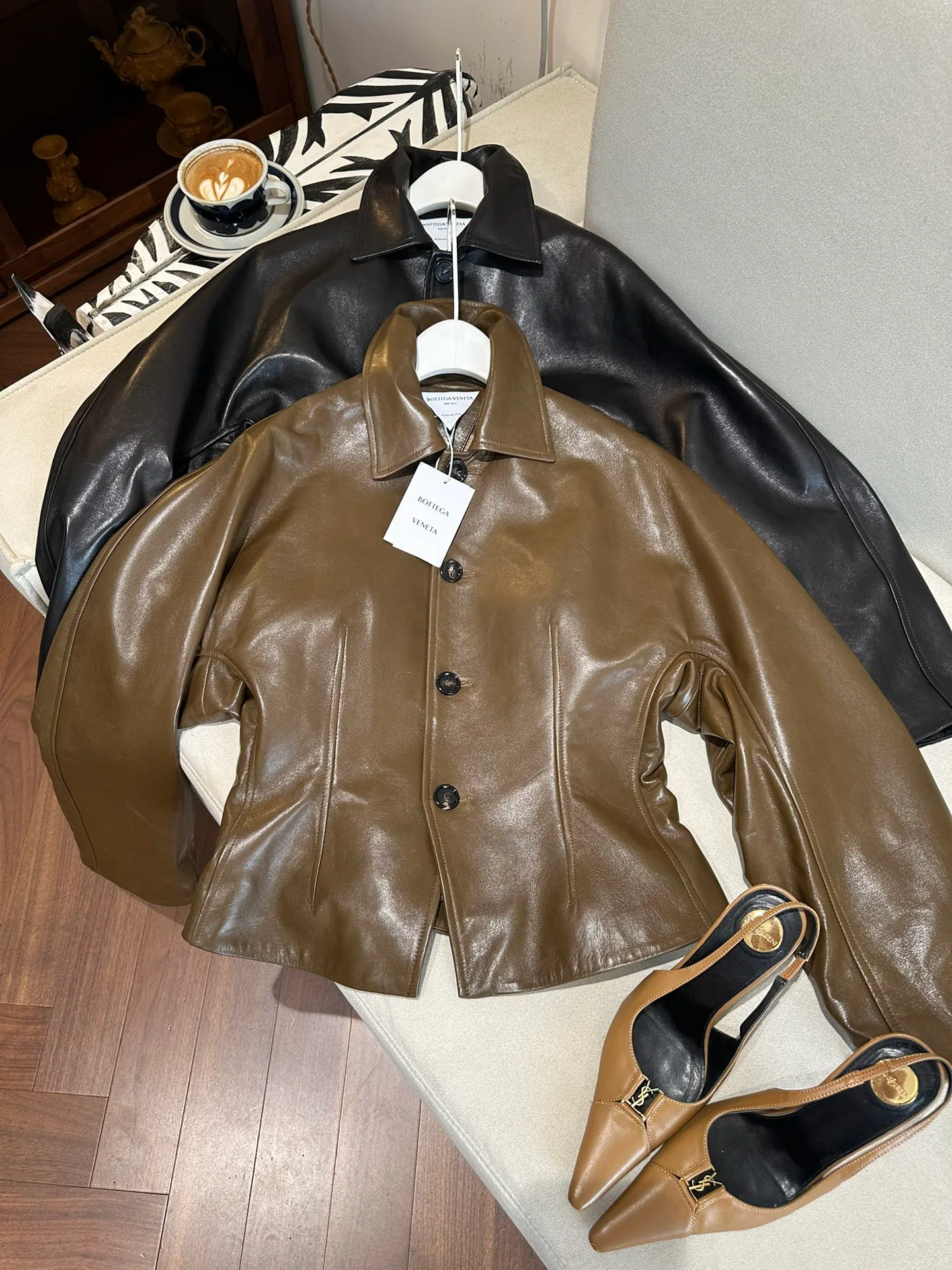Кожаные Куртки И Дублёнки Женские Bottega Veneta 3078207