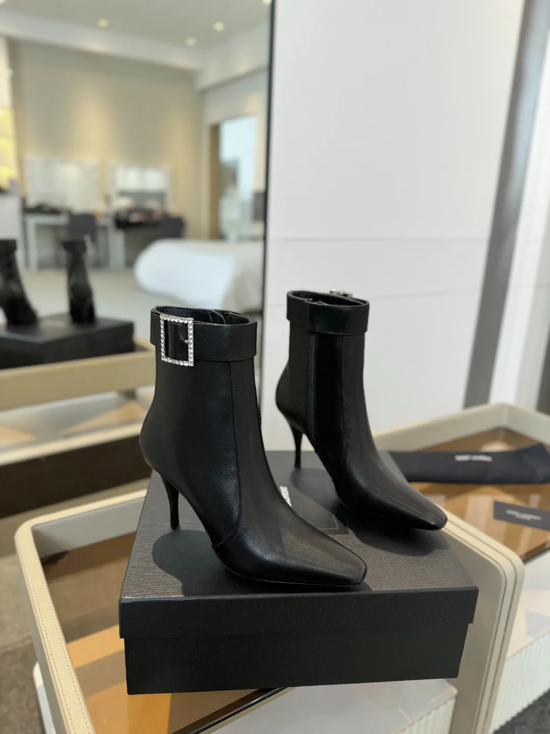 Ботильоны Женские Saint Laurent 18247890