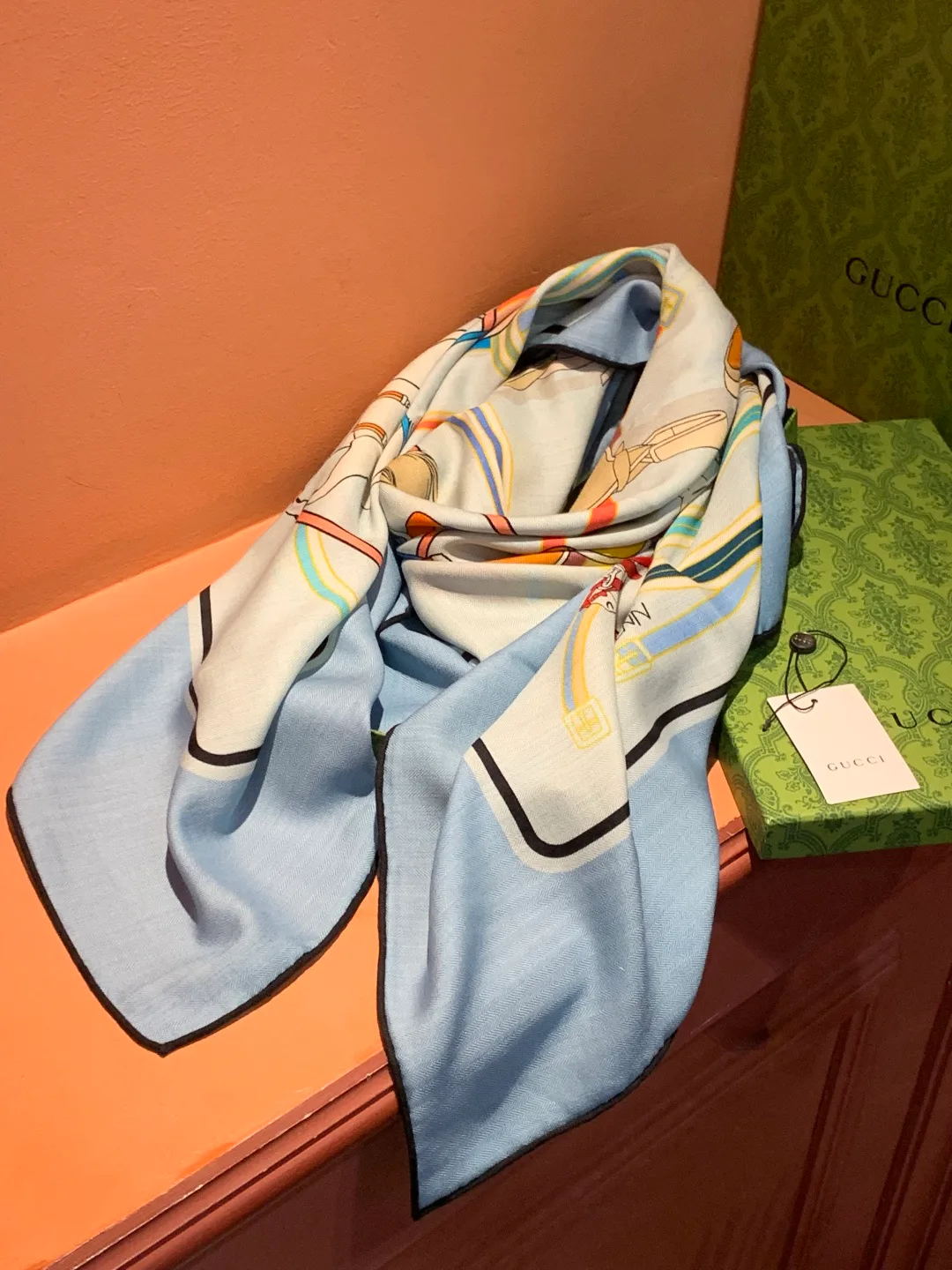 Шарфы Gucci 420543