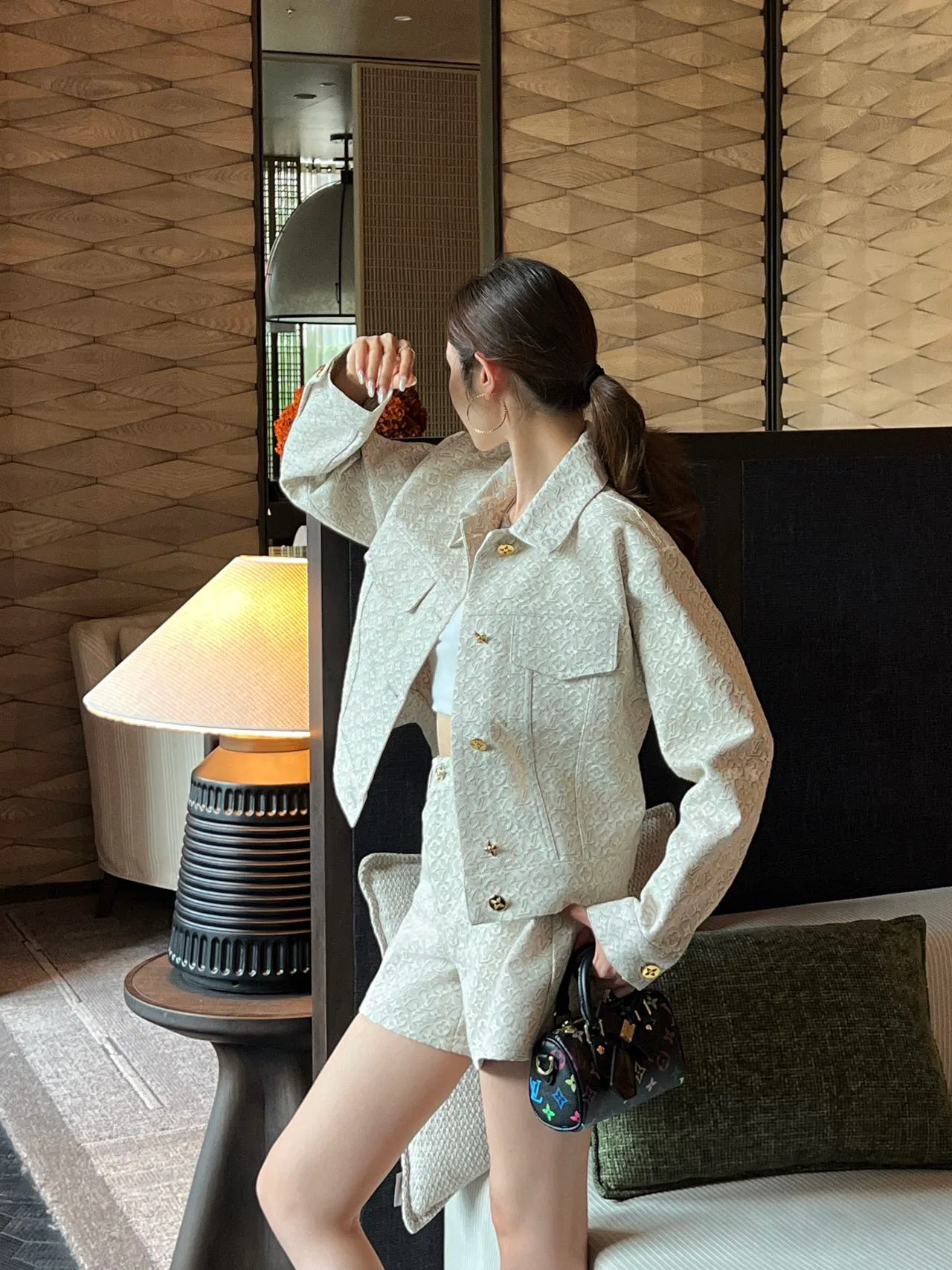 Шорты Женские Louis Vuitton 11775451