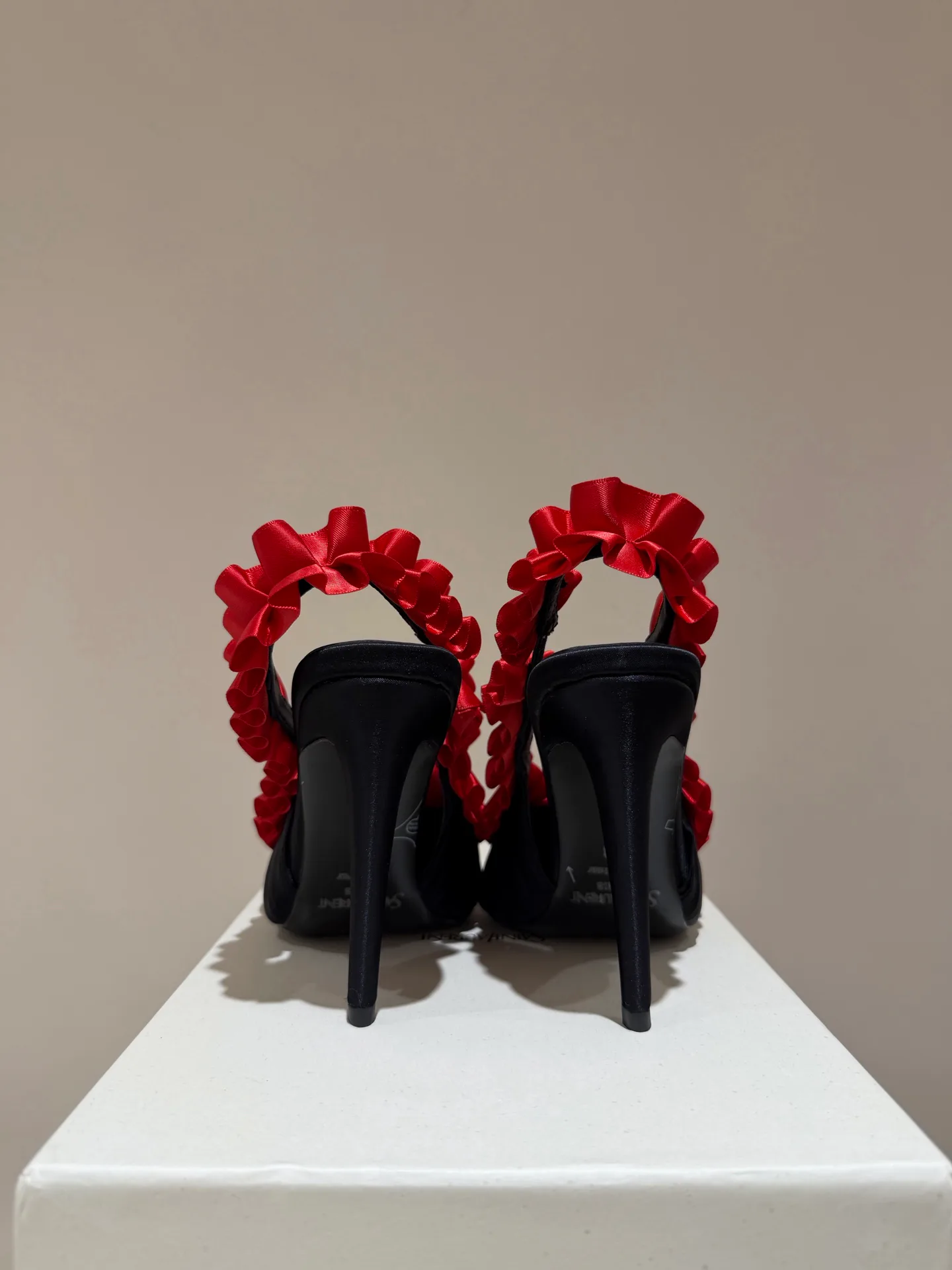 Туфли Женские Saint Laurent 11413367