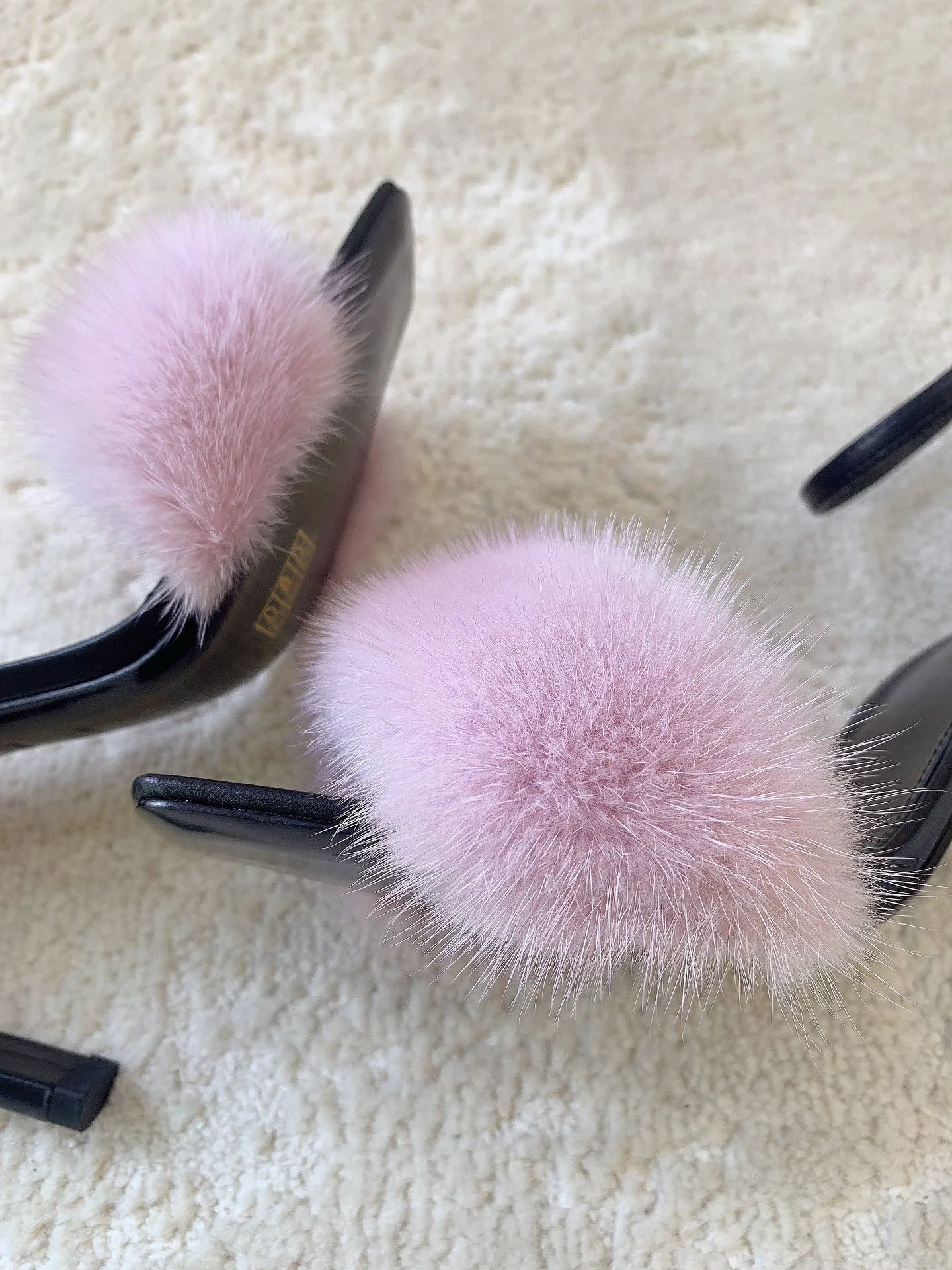 Босоножки Женские Saint Laurent 377116