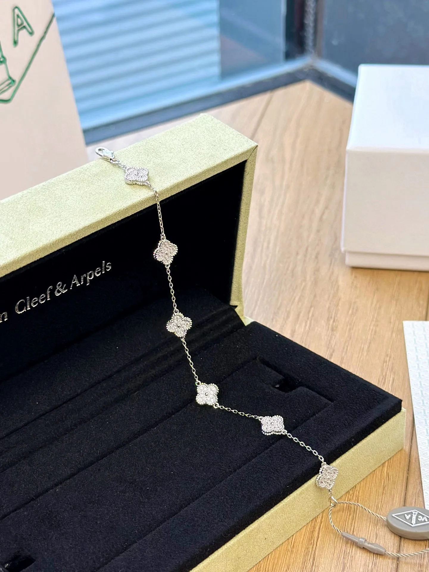 Бижутерия Van Cleef & Arpels 1855657