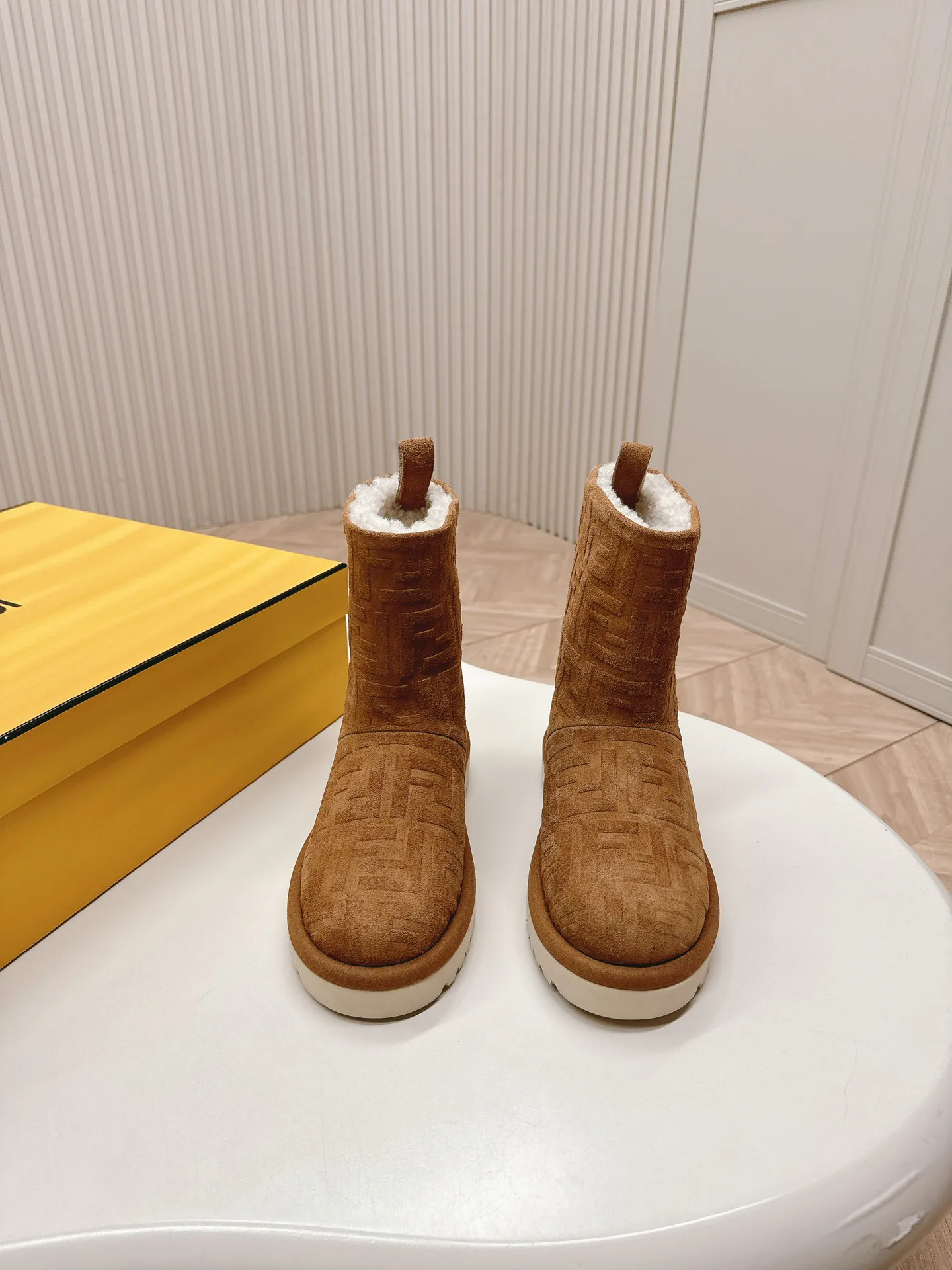 Угги Женские Fendi 18264063