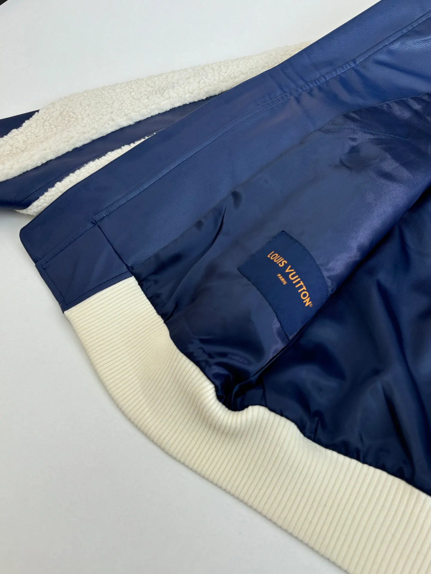 Куртки И Пуховики Мужские Louis Vuitton 514966