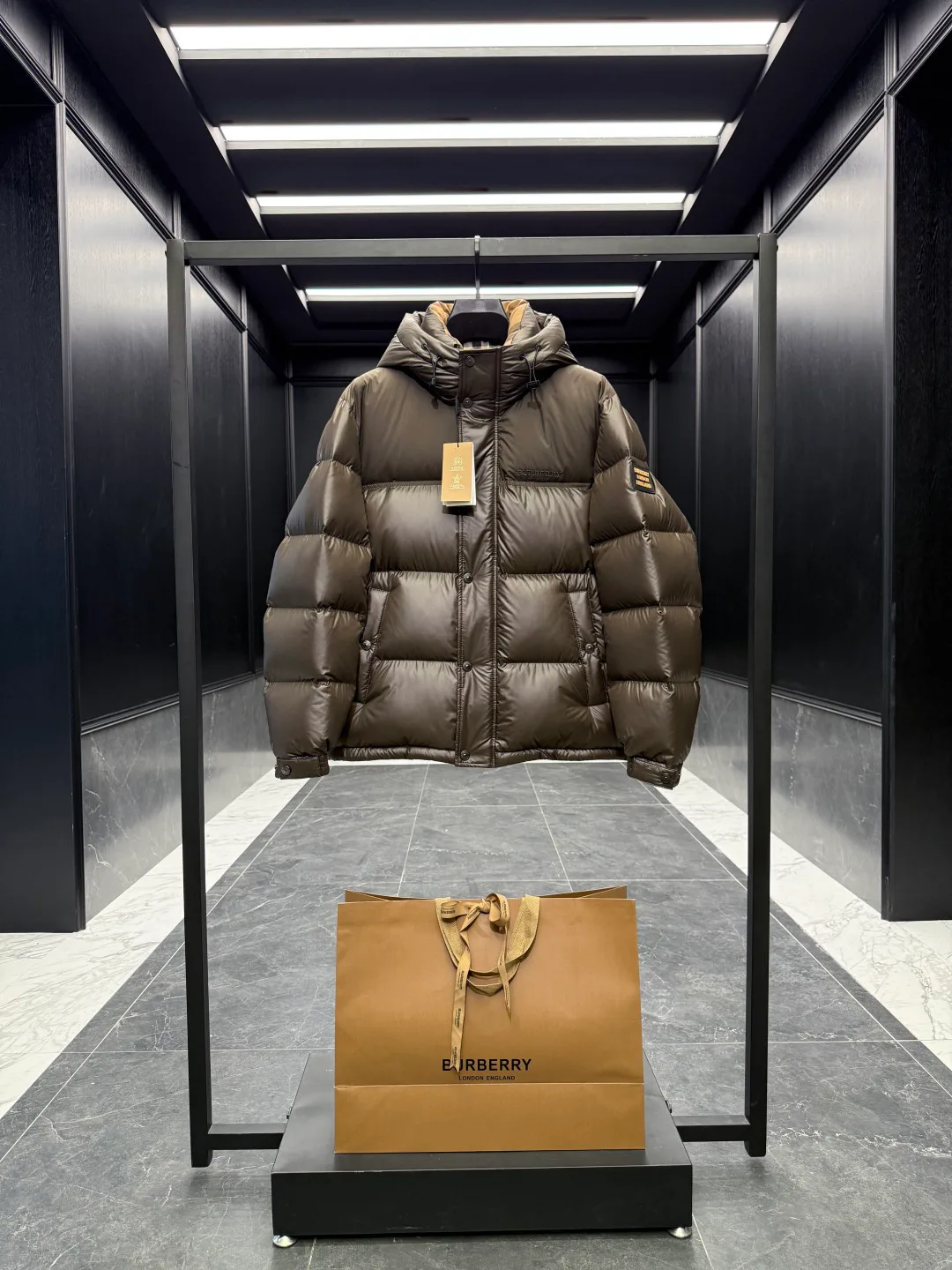 Куртки И Пуховики Женские Burberry 1694305