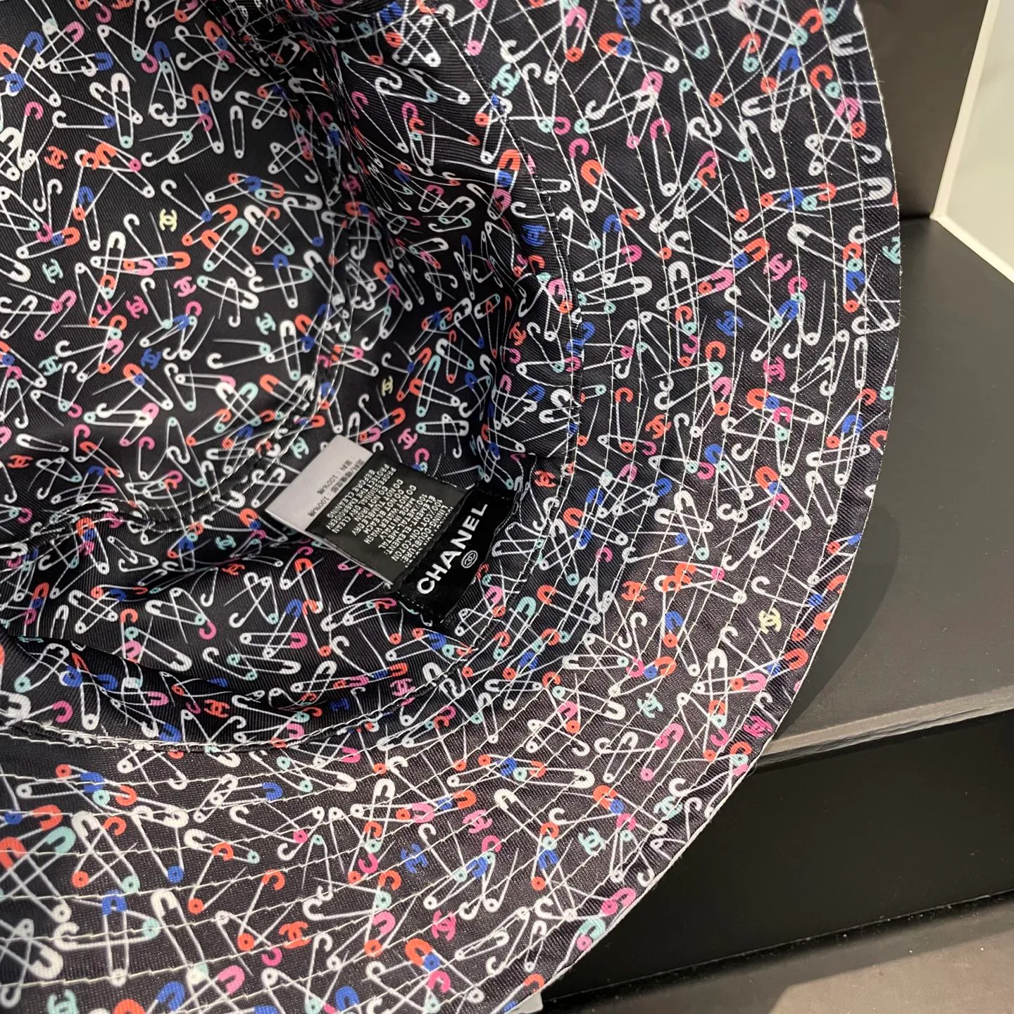 Головные Уборы Chanel 13294370