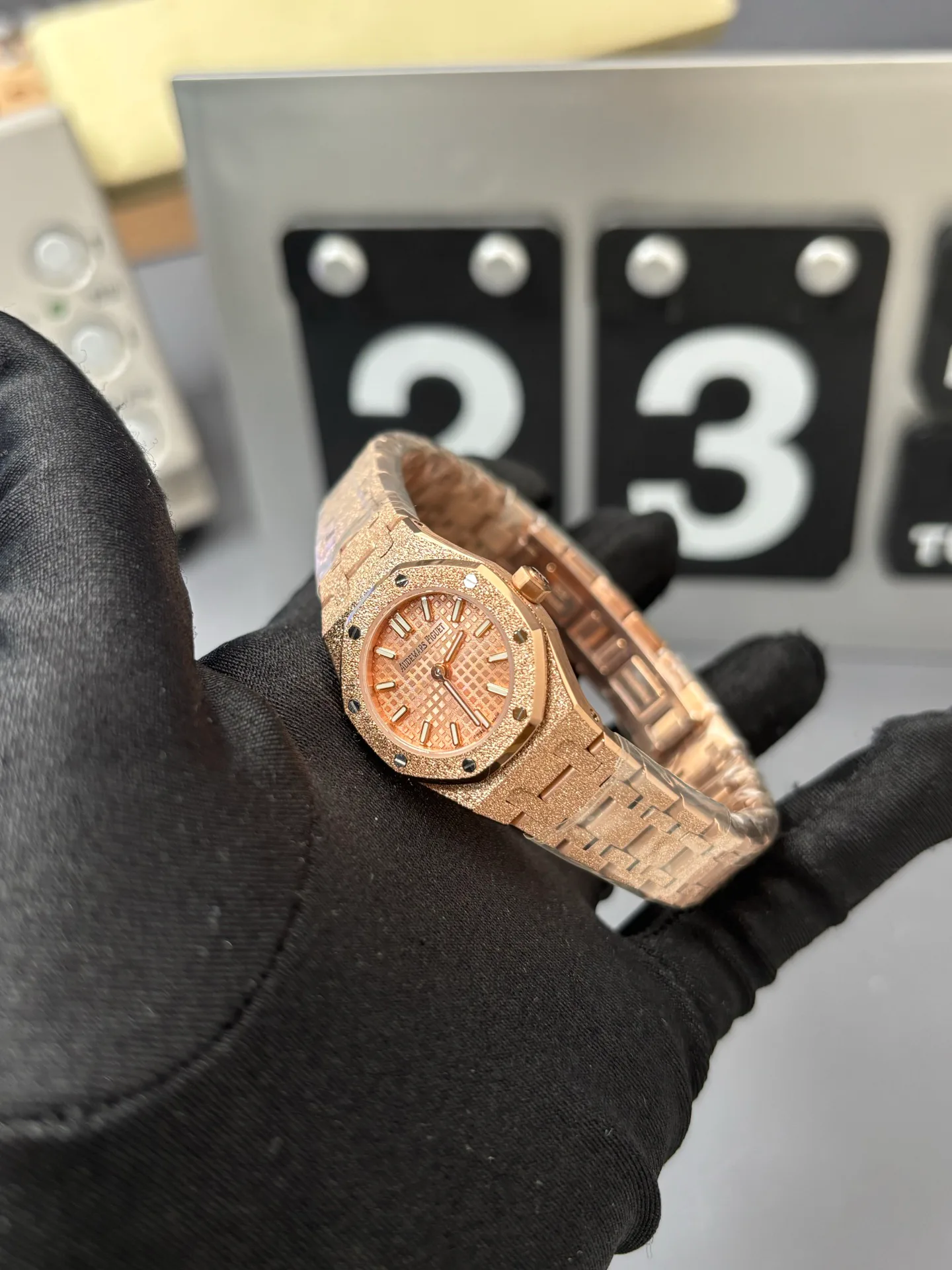 Часы Женские Audemars Piguet 11696025