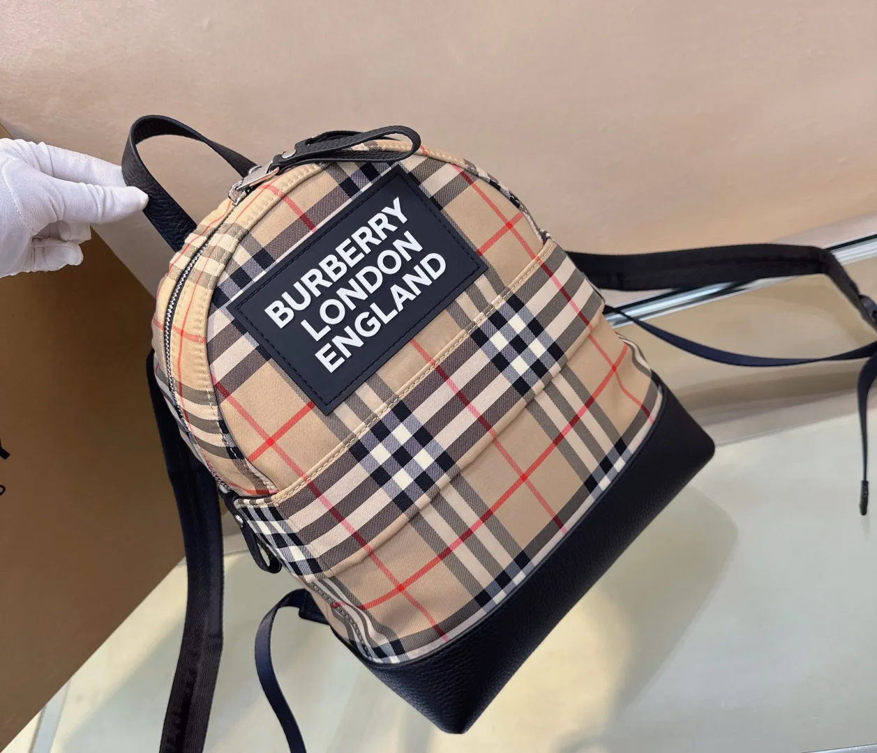 Рюкзаки Женские Burberry 17483293