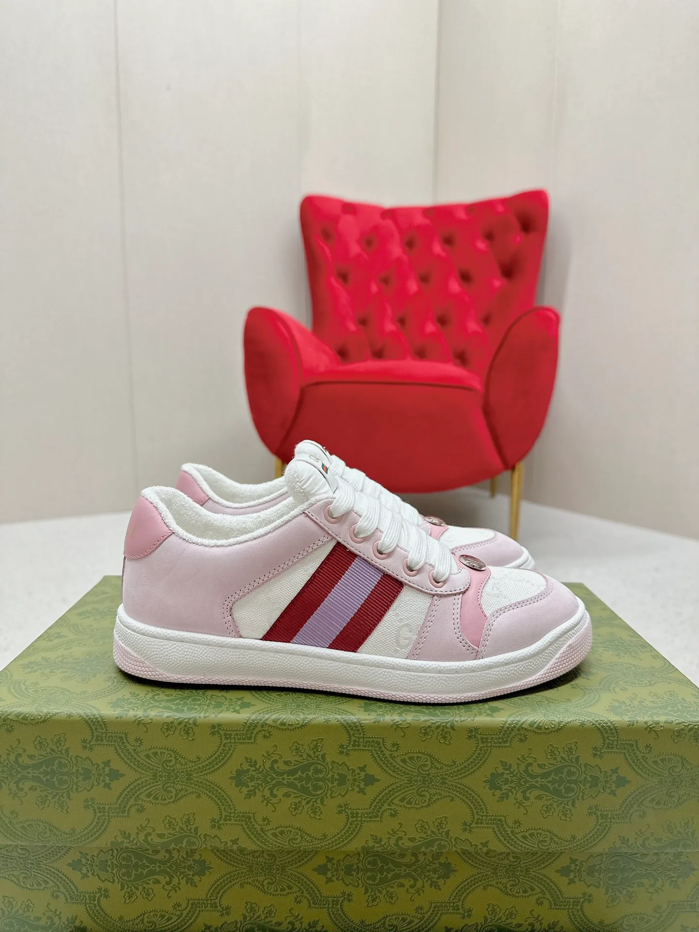 Кроссовки Женские Gucci 4784245