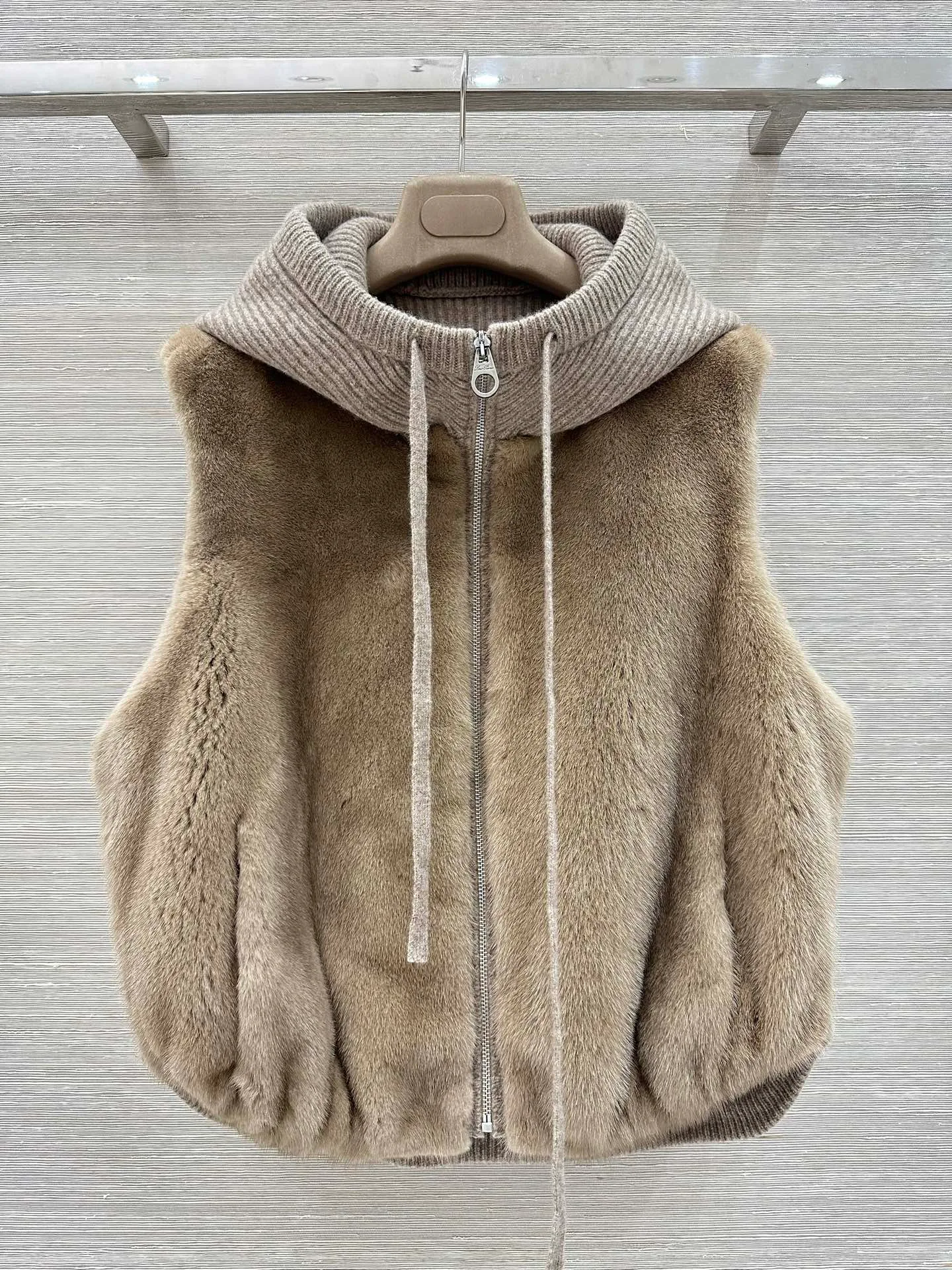 Жилеты Женские Loro Piana 18632964